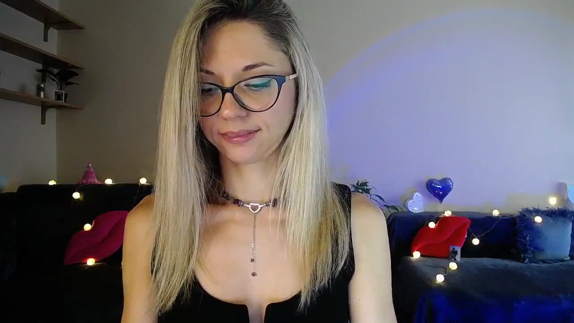 Gallery image thumbnail from Sunshine_alis's myfreecams stream on, 07/18/2025, 16:01 image 18 of 20