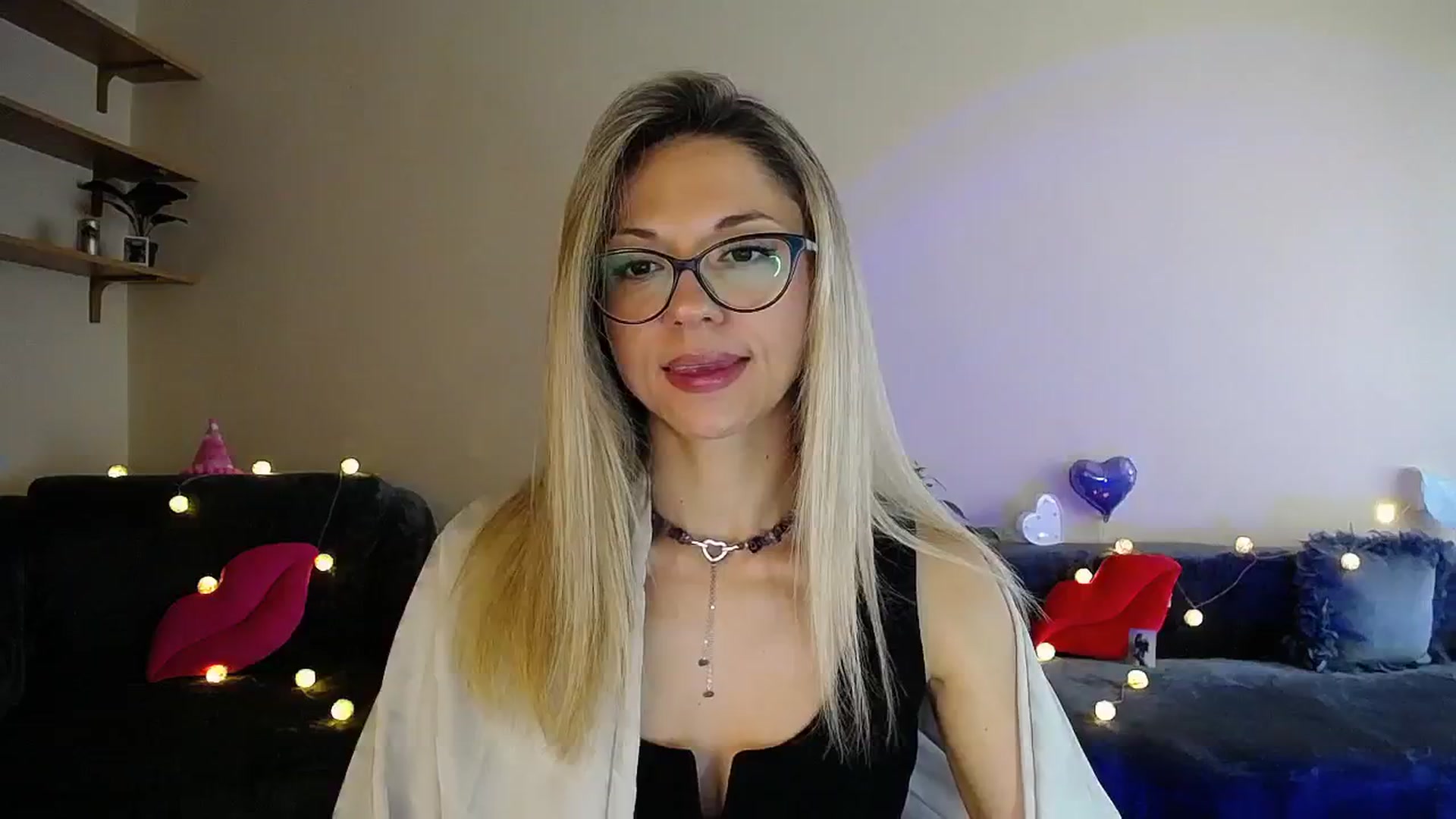 Gallery image thumbnail from Sunshine_alis's myfreecams stream on, 07/18/2025, 16:01 image 2 of 20