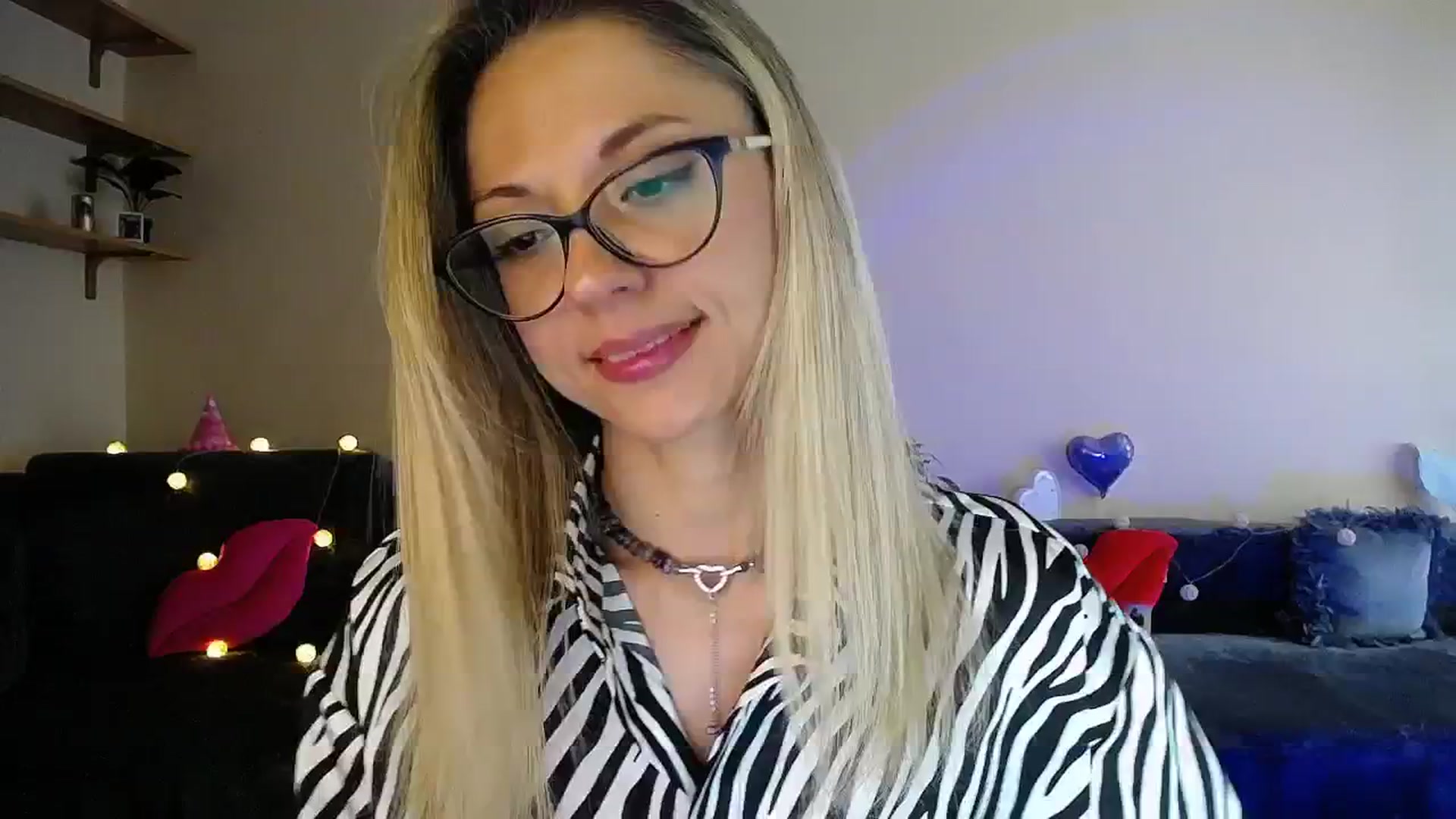 Gallery image thumbnail from Sunshine_alis's myfreecams stream on, 07/19/2025, 15:36 image 14 of 20
