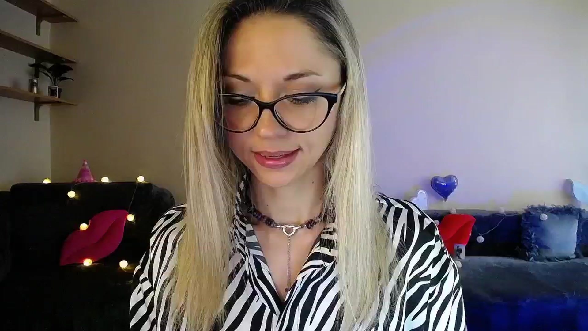 Gallery image thumbnail from Sunshine_alis's myfreecams stream on, 07/19/2025, 15:36 image 11 of 20