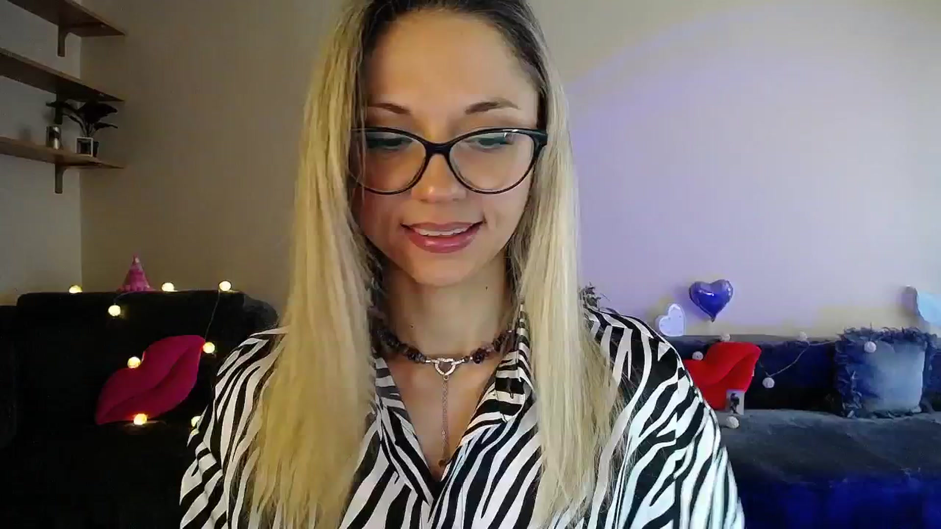 Gallery image thumbnail from Sunshine_alis's myfreecams stream on, 07/19/2025, 15:36 image 8 of 20