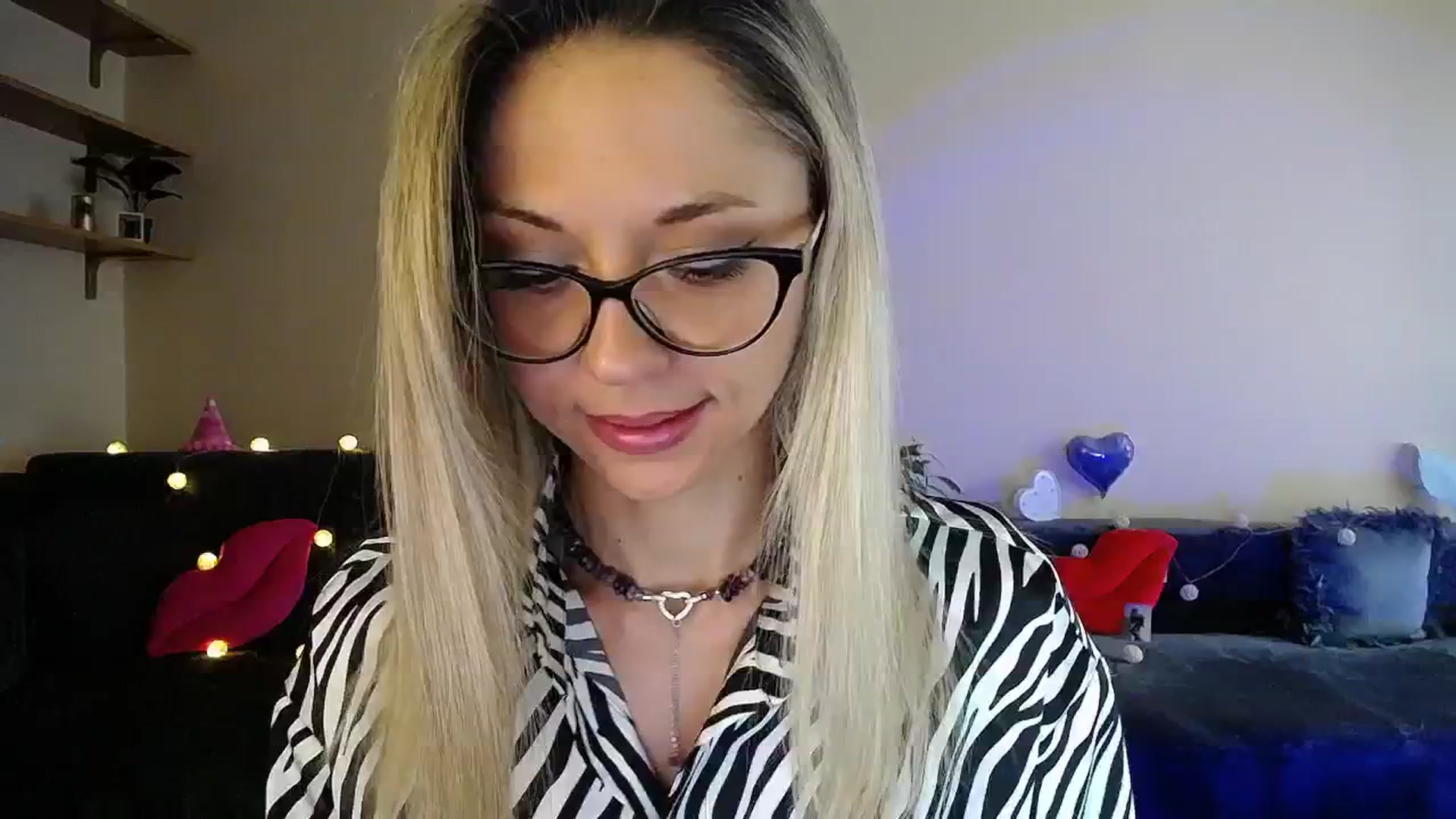 Gallery image thumbnail from Sunshine_alis's myfreecams stream on, 07/19/2025, 15:36 image 5 of 20