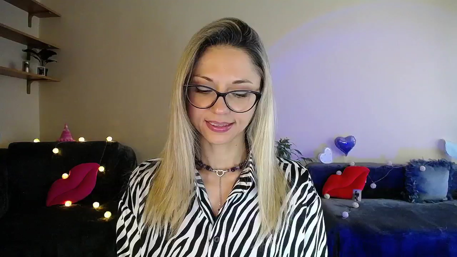 Gallery image thumbnail from Sunshine_alis's myfreecams stream on, 07/19/2025, 15:36 image 3 of 20