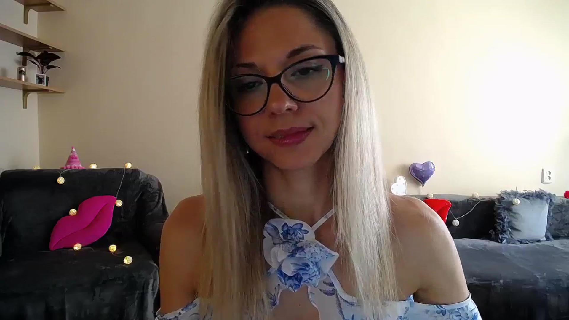 Gallery image thumbnail from Sunshine_alis's myfreecams stream on, 07/21/2025, 15:32 image 6 of 20