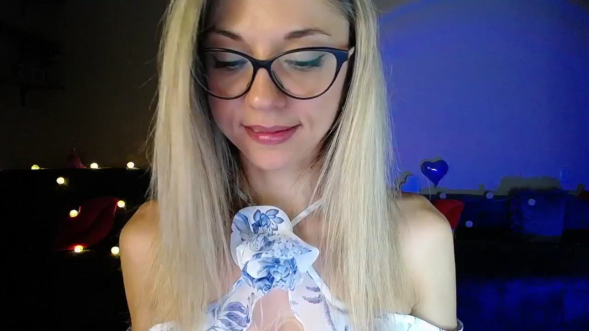Gallery image thumbnail from Sunshine_alis's myfreecams stream on, 07/21/2025, 18:50 image 16 of 20