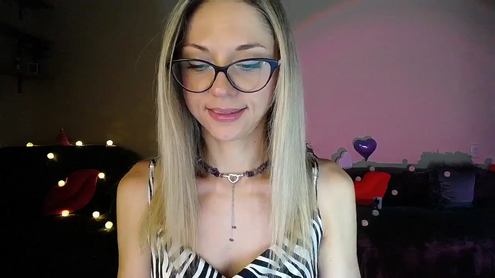 Gallery image thumbnail from Sunshine_alis's myfreecams stream on, 07/22/2025, 18:05 image 20 of 20