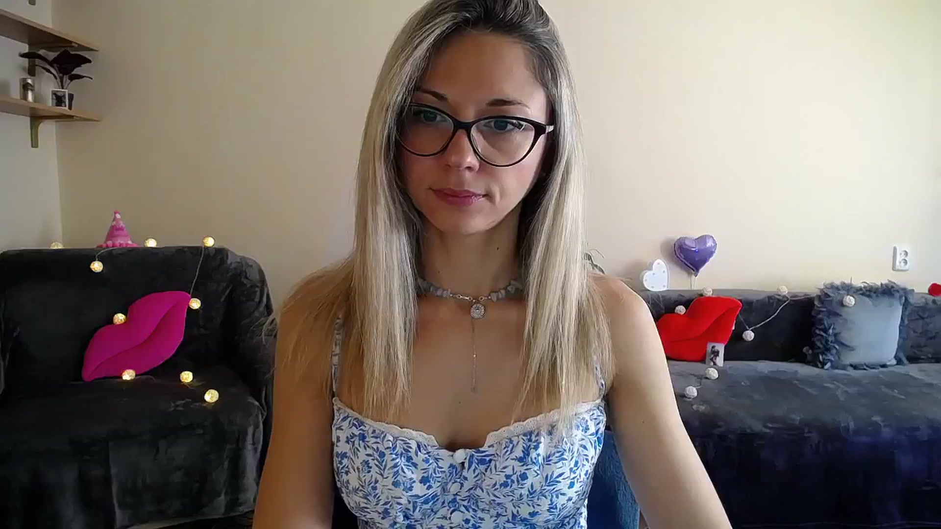 Gallery image thumbnail from Sunshine_alis's myfreecams stream on, 07/23/2025, 14:37 image 18 of 20