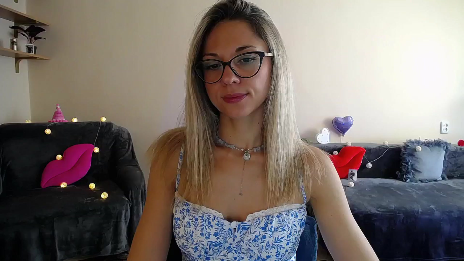Gallery image thumbnail from Sunshine_alis's myfreecams stream on, 07/23/2025, 14:37 image 2 of 20