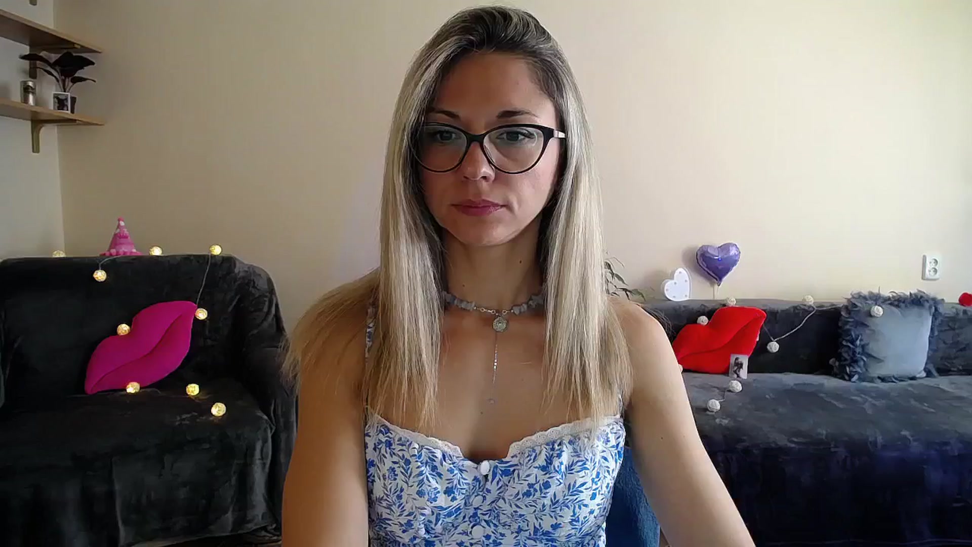 Gallery image thumbnail from Sunshine_alis's myfreecams stream on, 07/23/2025, 14:37 image 16 of 20