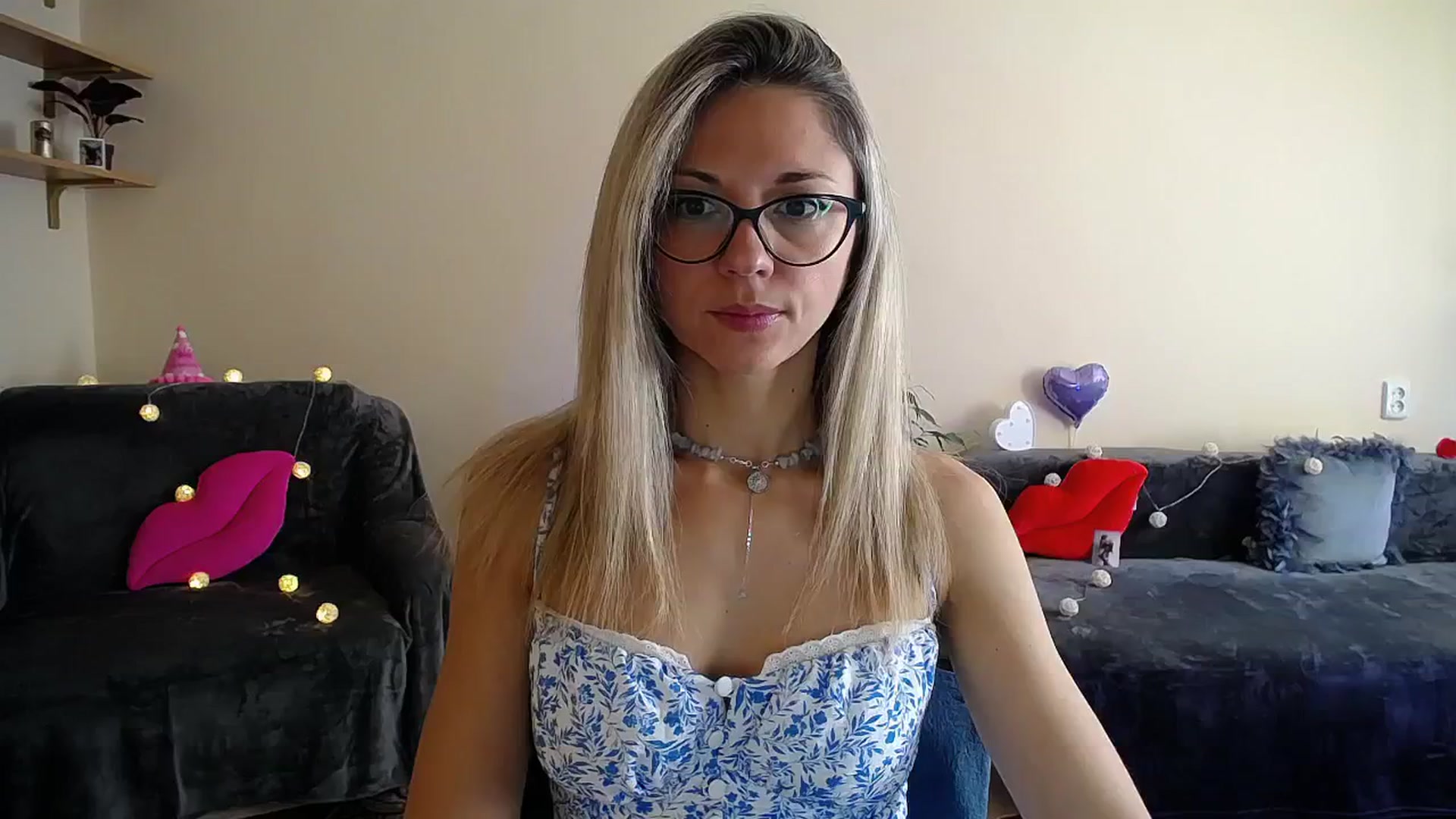 Gallery image thumbnail from Sunshine_alis's myfreecams stream on, 07/23/2025, 14:37 image 17 of 20