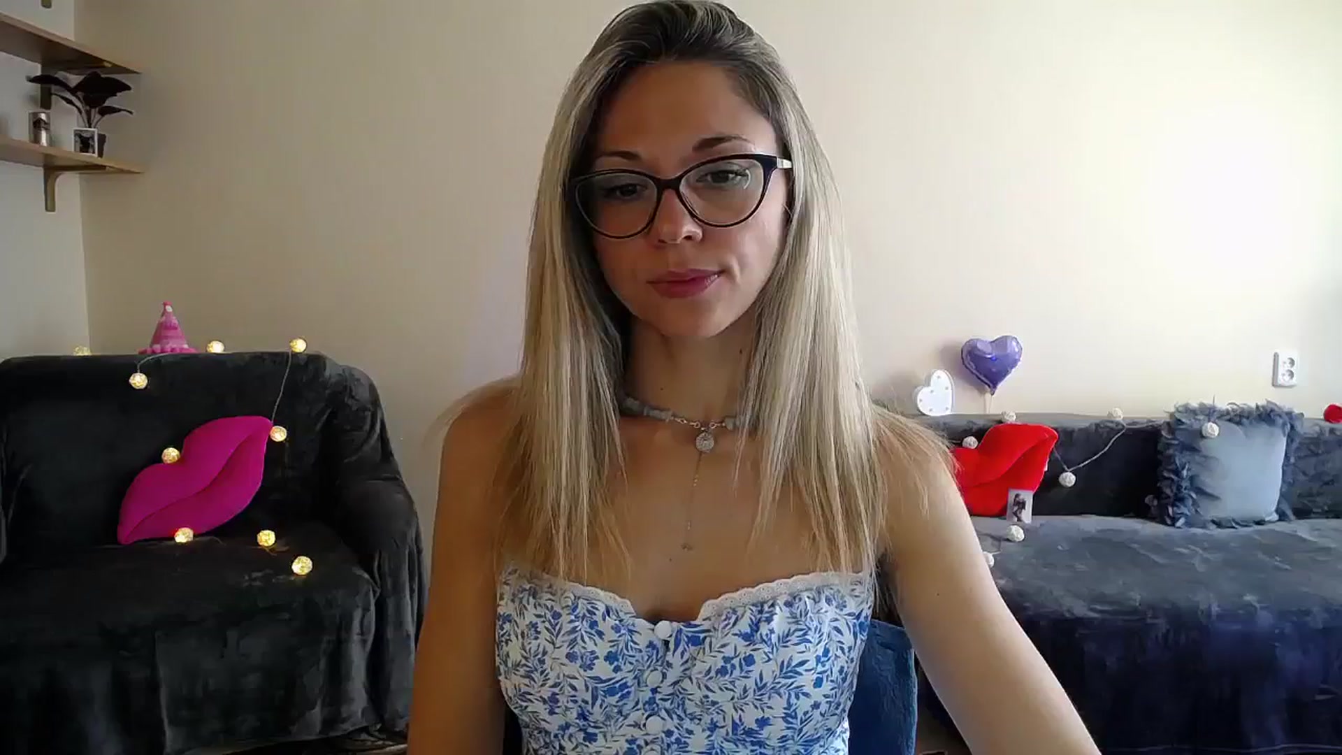 Gallery image thumbnail from Sunshine_alis's myfreecams stream on, 07/23/2025, 14:37 image 4 of 20