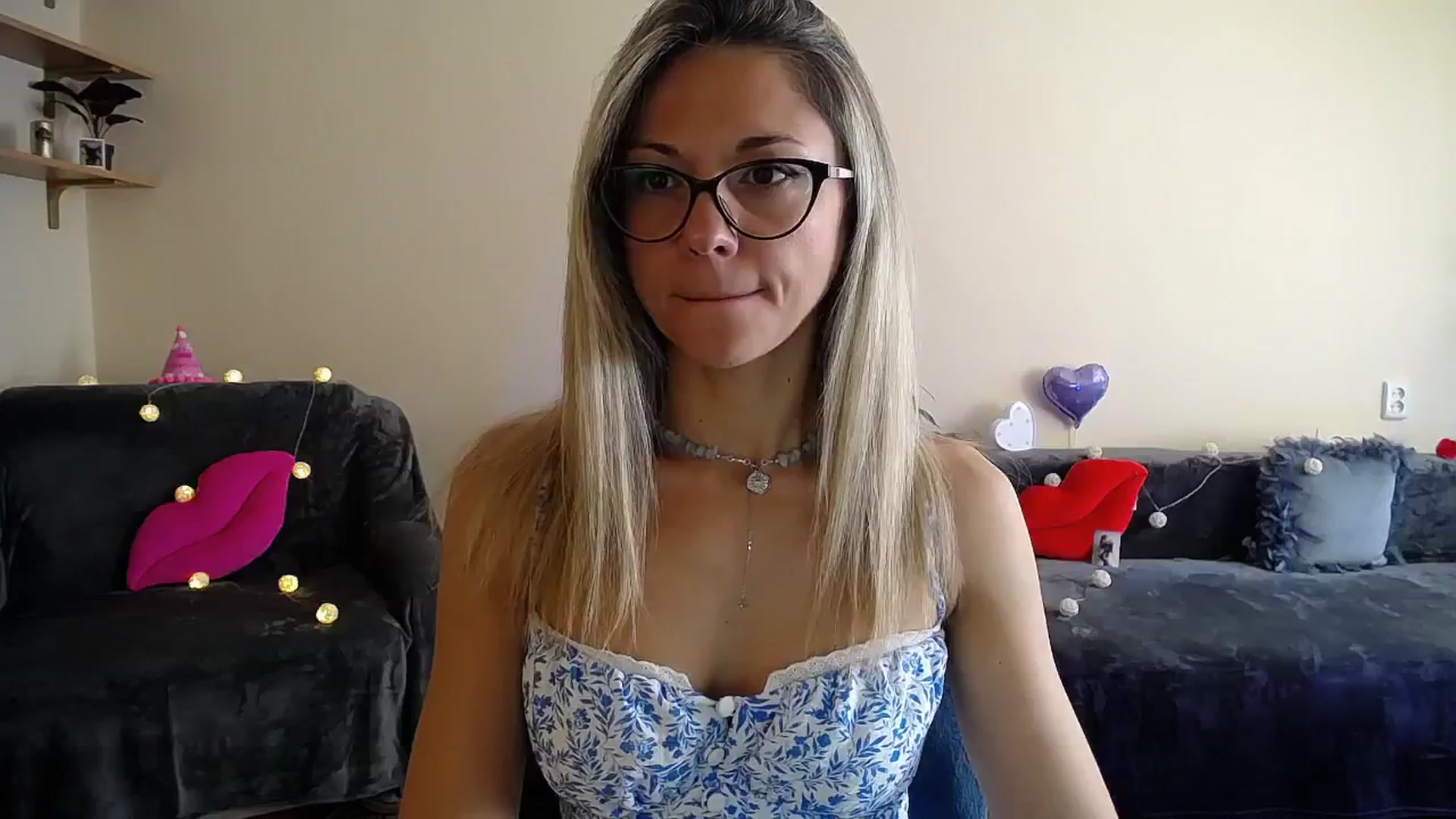 Gallery image thumbnail from Sunshine_alis's myfreecams stream on, 07/23/2025, 14:37 image 19 of 20