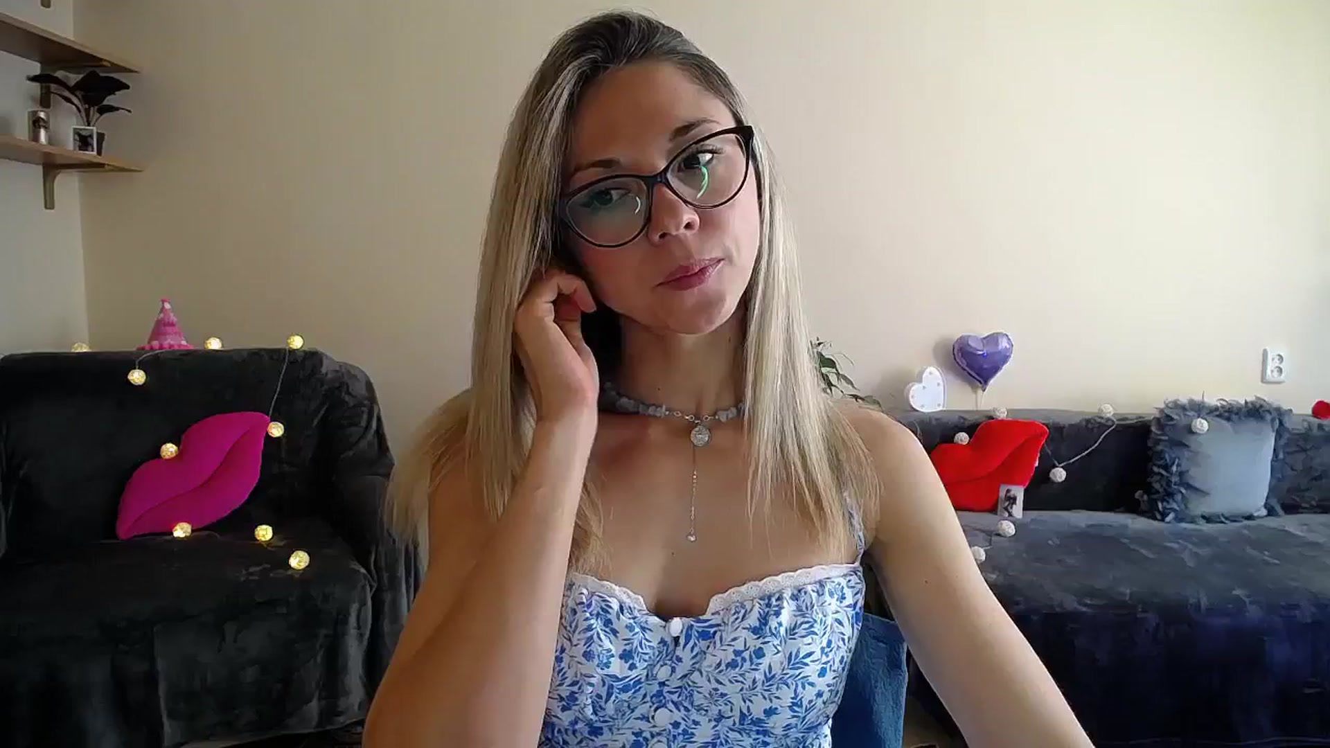 Gallery image thumbnail from Sunshine_alis's myfreecams stream on, 07/23/2025, 14:37 image 13 of 20