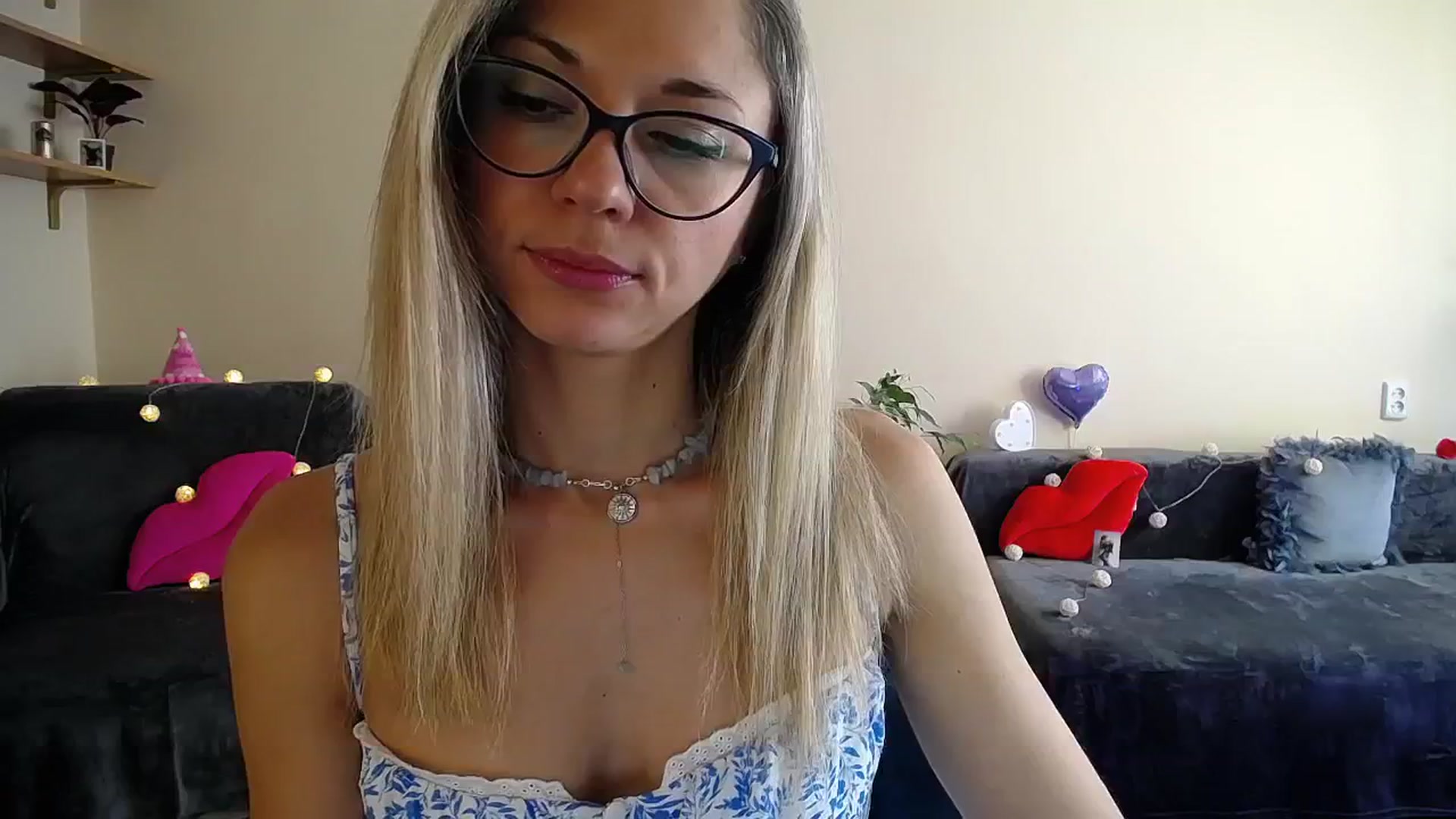 Gallery image thumbnail from Sunshine_alis's myfreecams stream on, 07/23/2025, 14:37 image 10 of 20
