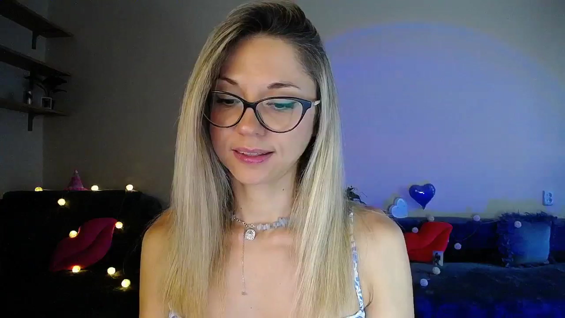 Gallery image thumbnail from Sunshine_alis's myfreecams stream on, 07/23/2025, 18:23 image 6 of 20
