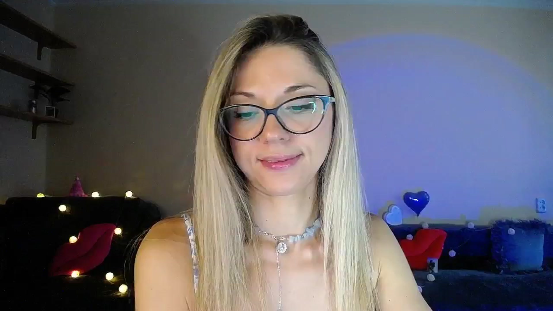 Gallery image thumbnail from Sunshine_alis's myfreecams stream on, 07/23/2025, 18:23 image 10 of 20