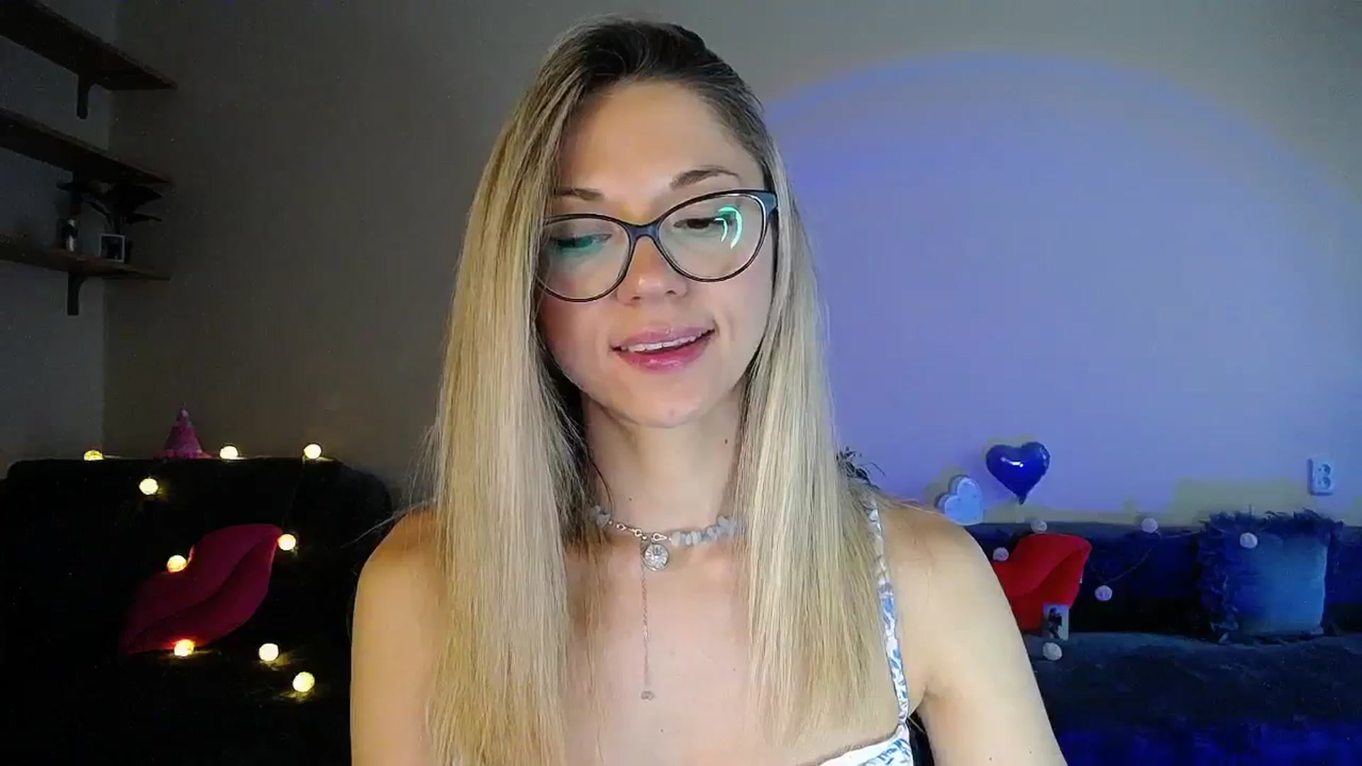 Gallery image thumbnail from Sunshine_alis's myfreecams stream on, 07/23/2025, 18:23 image 7 of 20