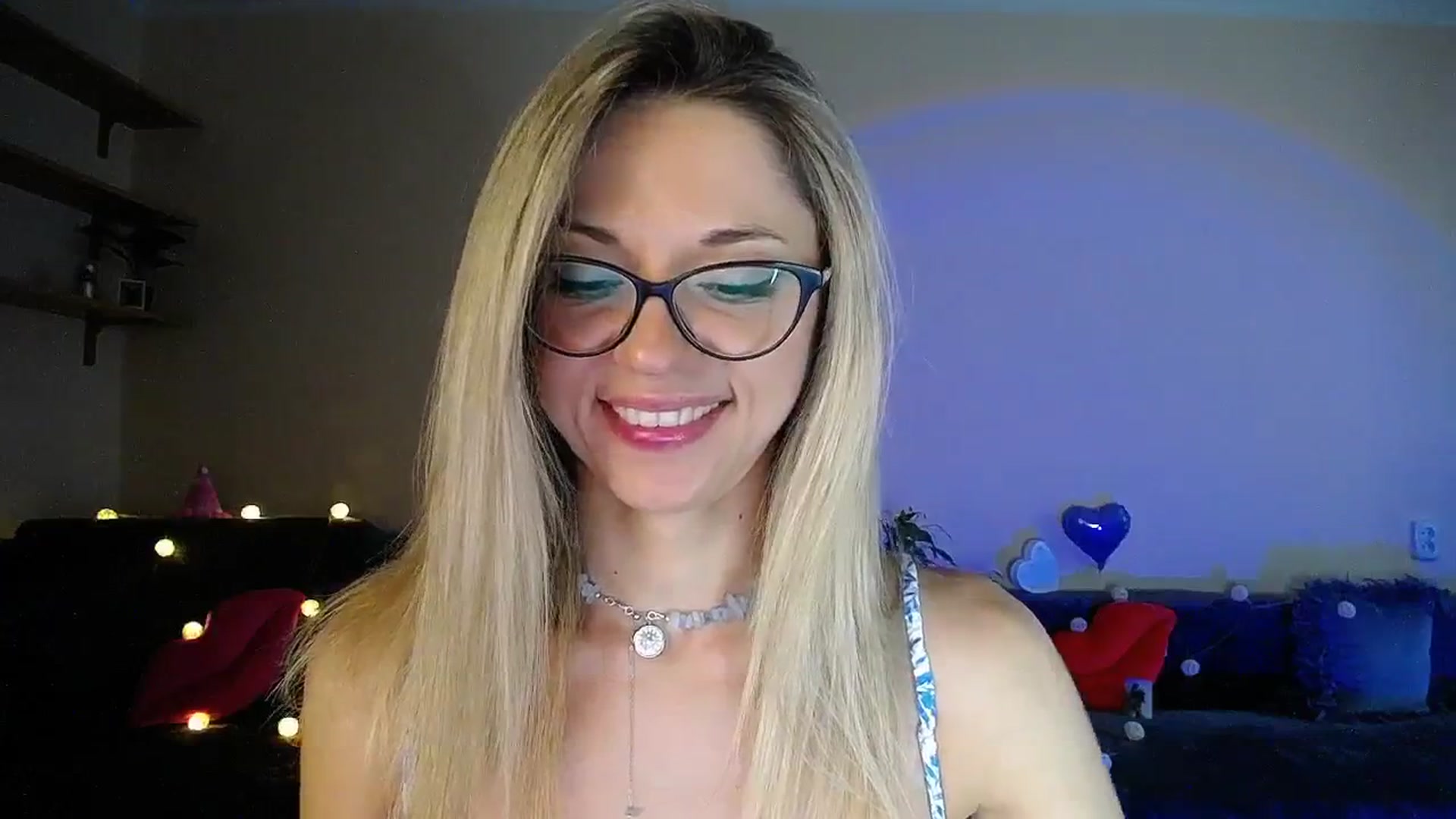 Gallery image thumbnail from Sunshine_alis's myfreecams stream on, 07/23/2025, 18:23 image 11 of 20