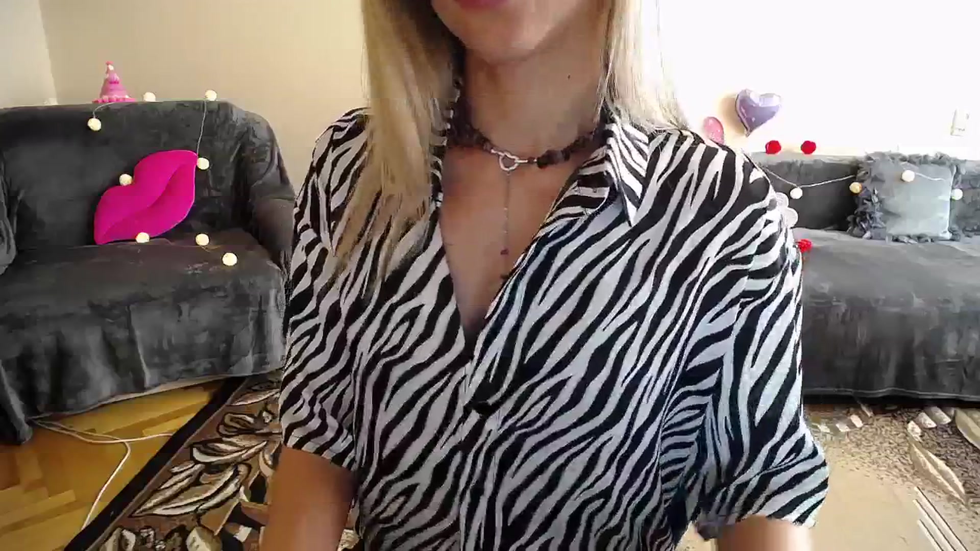 Gallery image thumbnail from Sunshine_alis's myfreecams stream on, 07/24/2025, 15:38 image 18 of 20