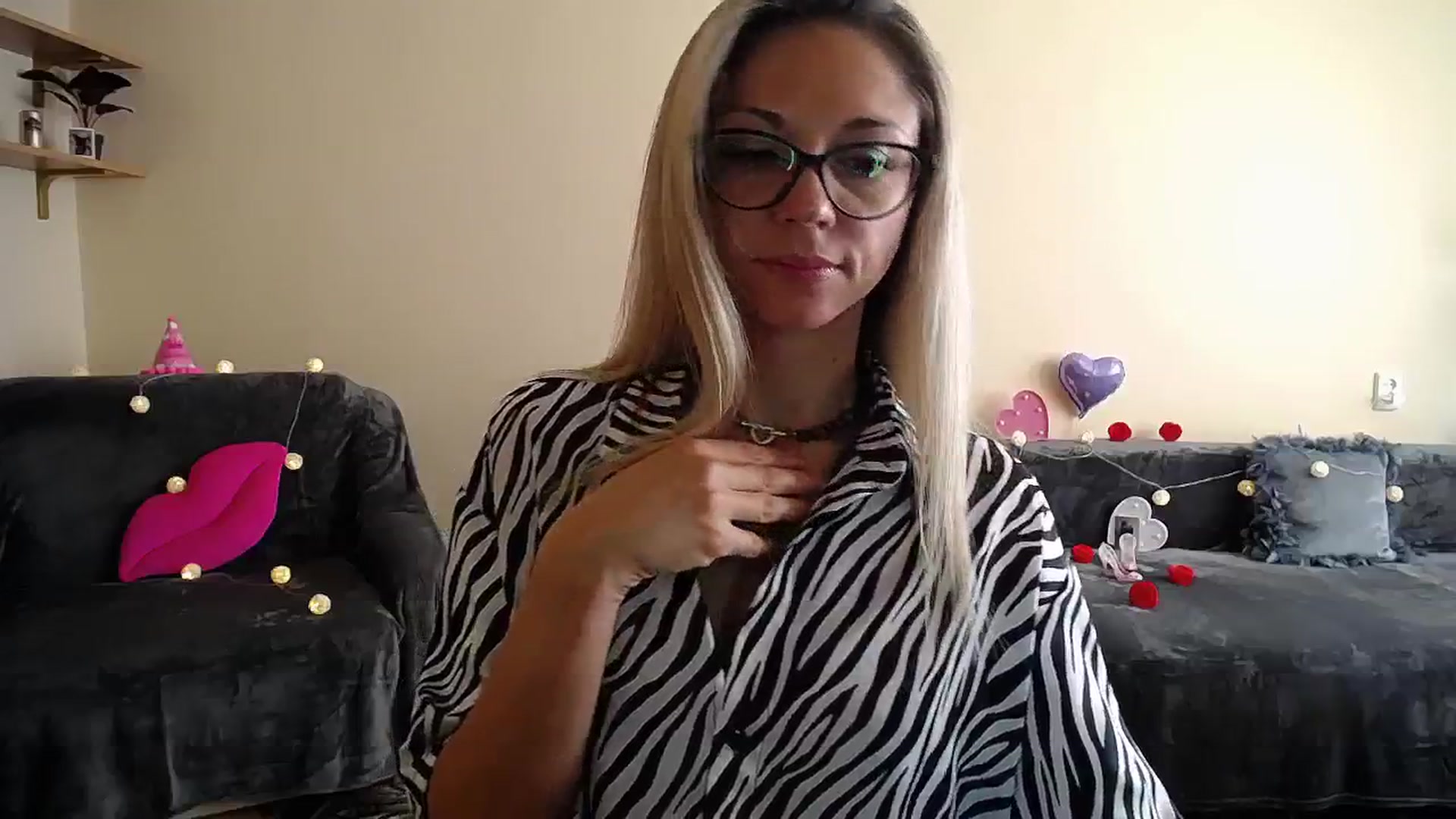Gallery image thumbnail from Sunshine_alis's myfreecams stream on, 07/24/2025, 15:38 image 14 of 20