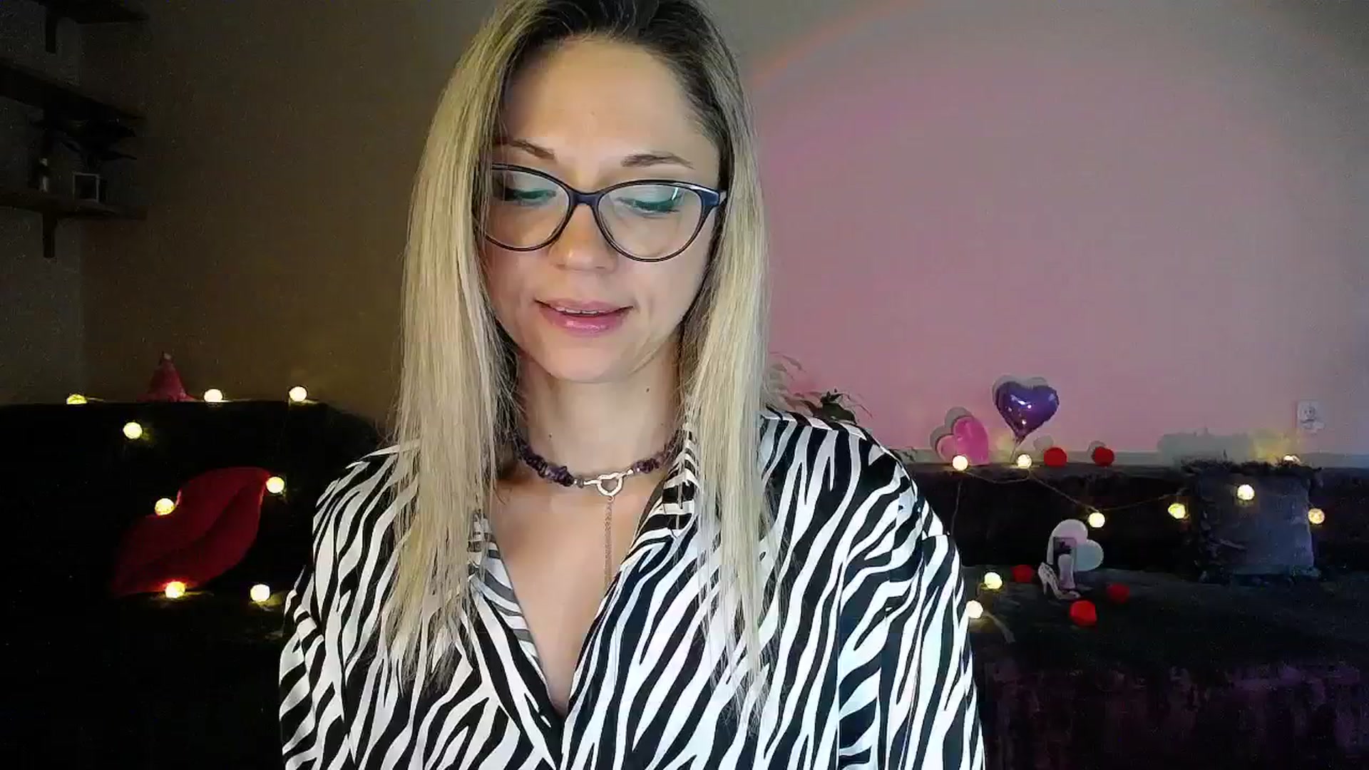 Gallery image thumbnail from Sunshine_alis's myfreecams stream on, 07/24/2025, 18:09 image 5 of 20