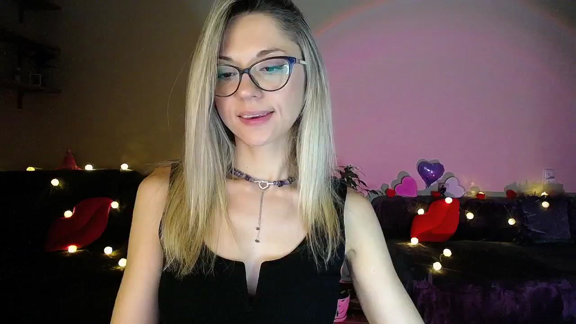 Gallery image thumbnail from Sunshine_alis's myfreecams stream on, 07/25/2025, 20:08 image 8 of 20