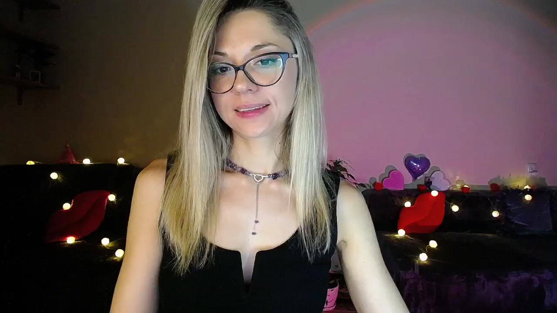 Gallery image thumbnail from Sunshine_alis's myfreecams stream on, 07/25/2025, 20:08 image 11 of 20