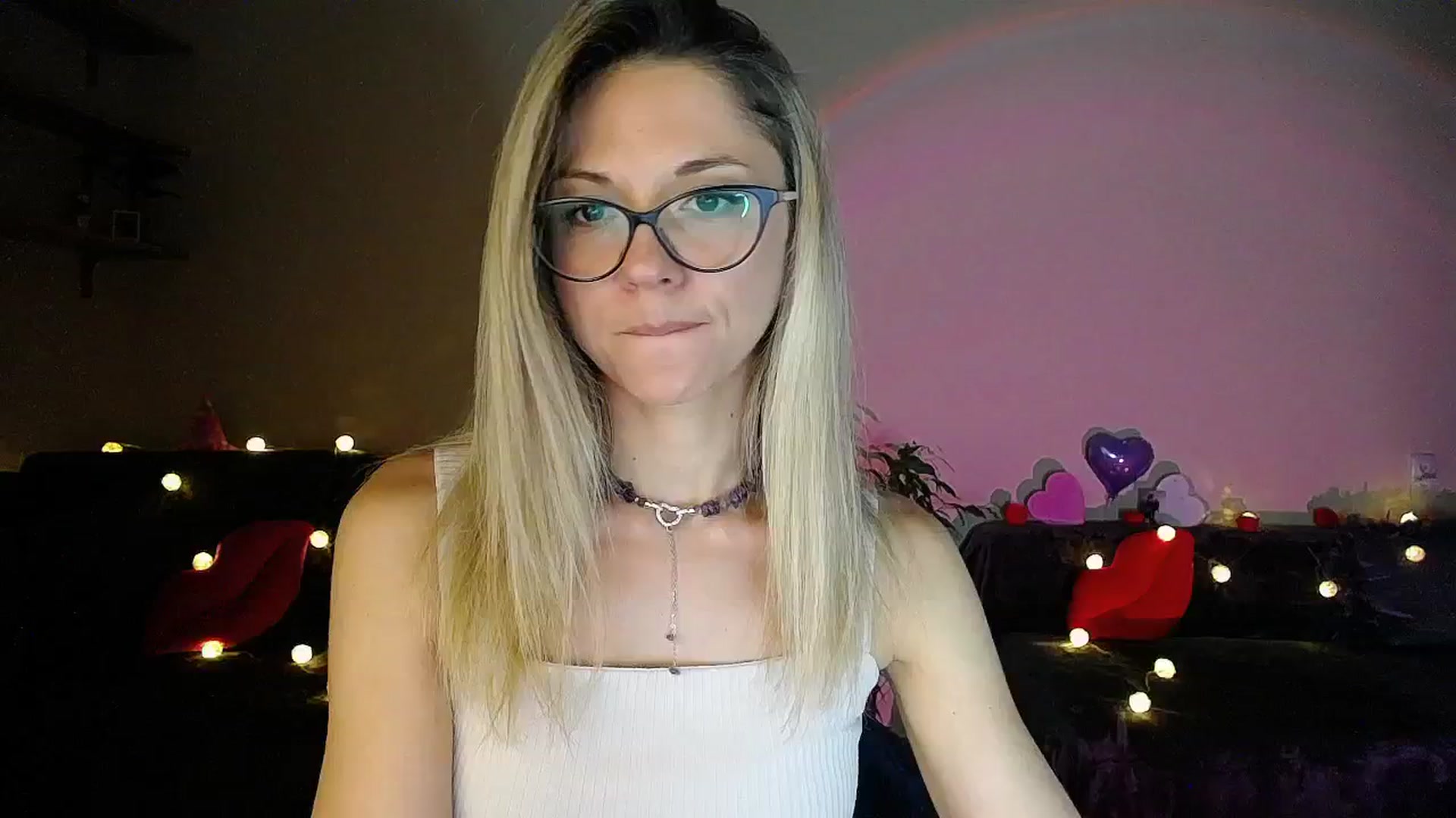 Gallery image thumbnail from Sunshine_alis's myfreecams stream on, 07/26/2025, 20:16 image 20 of 20