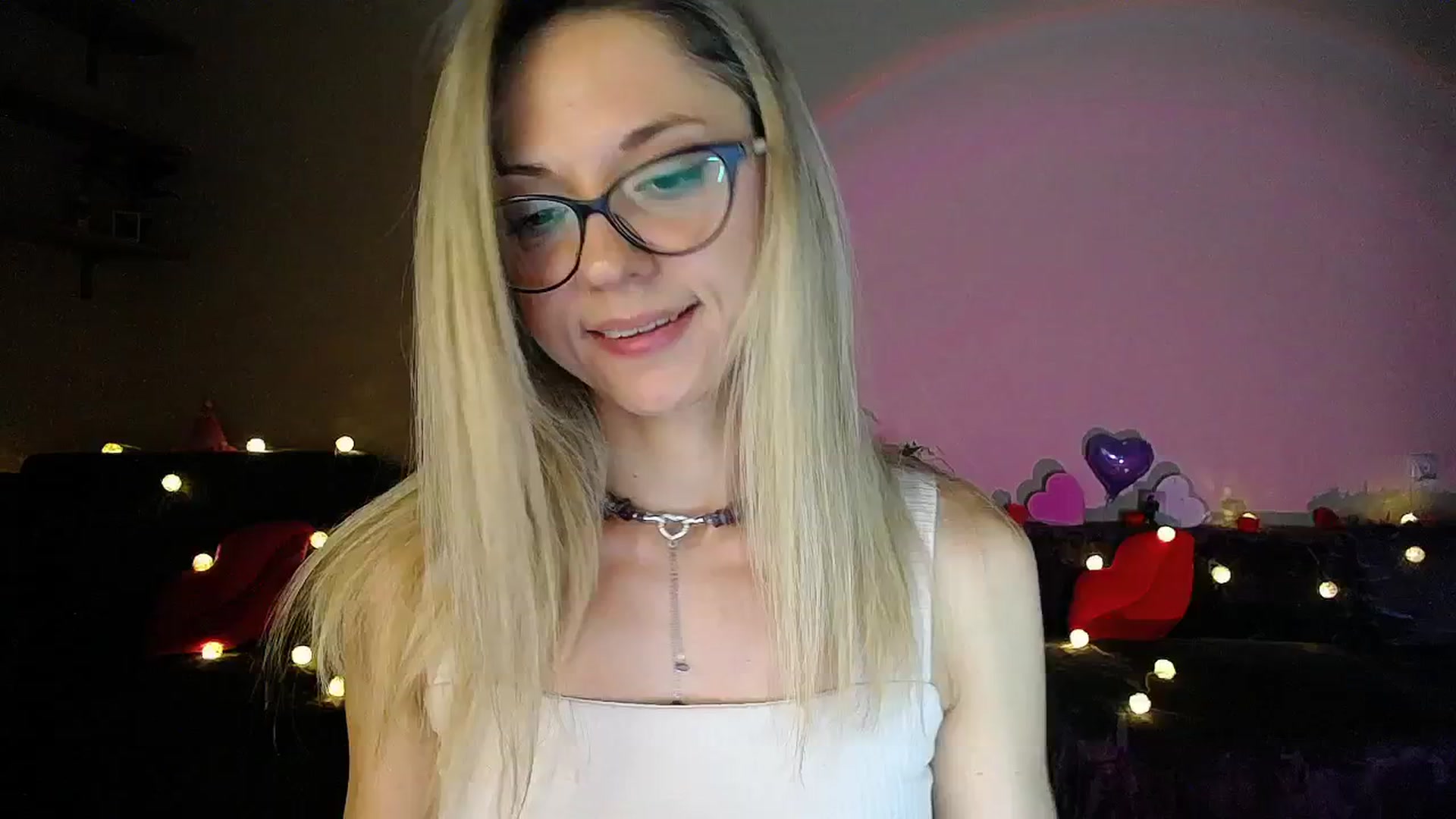 Gallery image thumbnail from Sunshine_alis's myfreecams stream on, 07/26/2025, 20:16 image 8 of 20