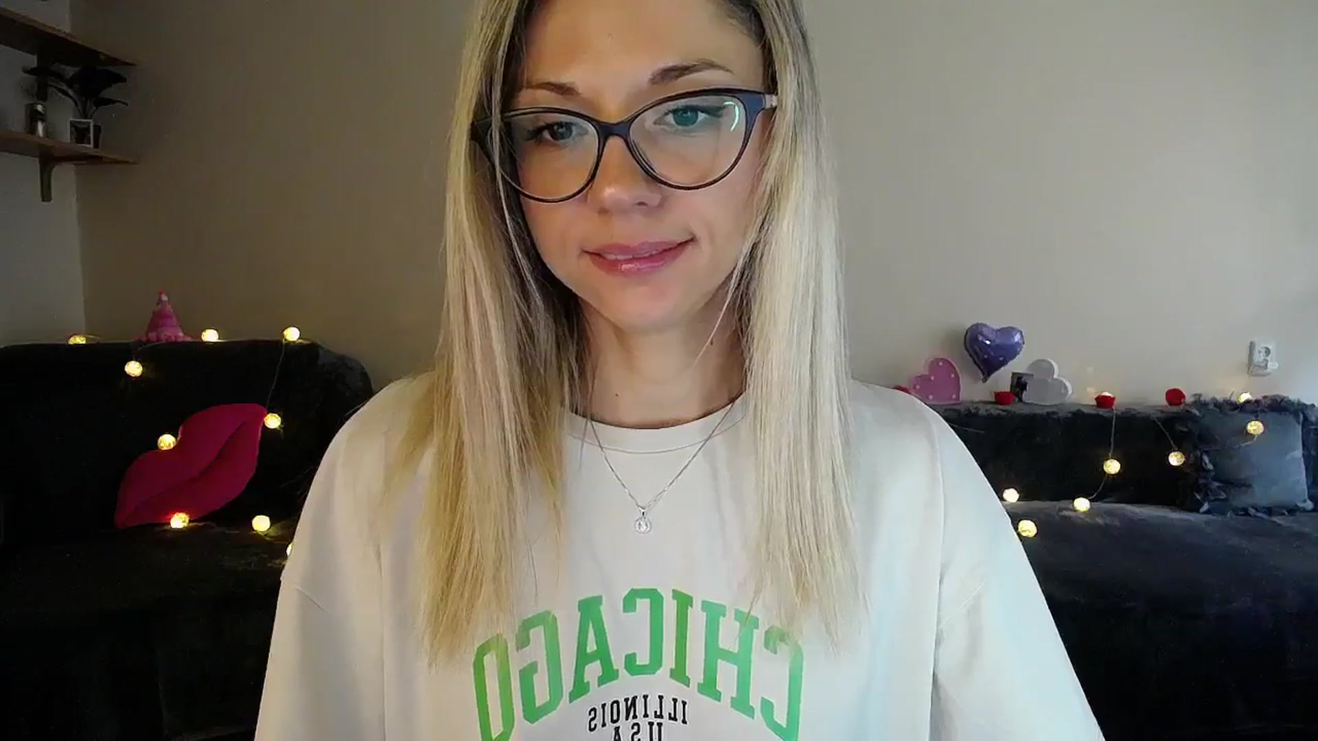Gallery image thumbnail from Sunshine_alis's myfreecams stream on, 07/28/2025, 16:35 image 4 of 20
