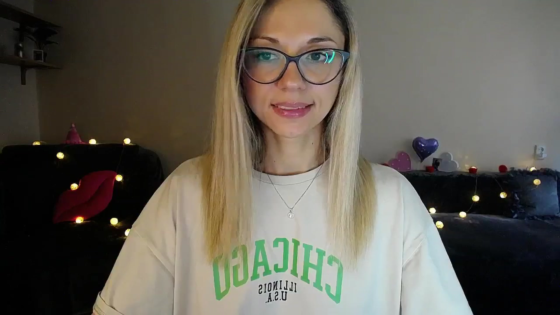 Gallery image thumbnail from Sunshine_alis's myfreecams stream on, 07/28/2025, 16:35 image 10 of 20