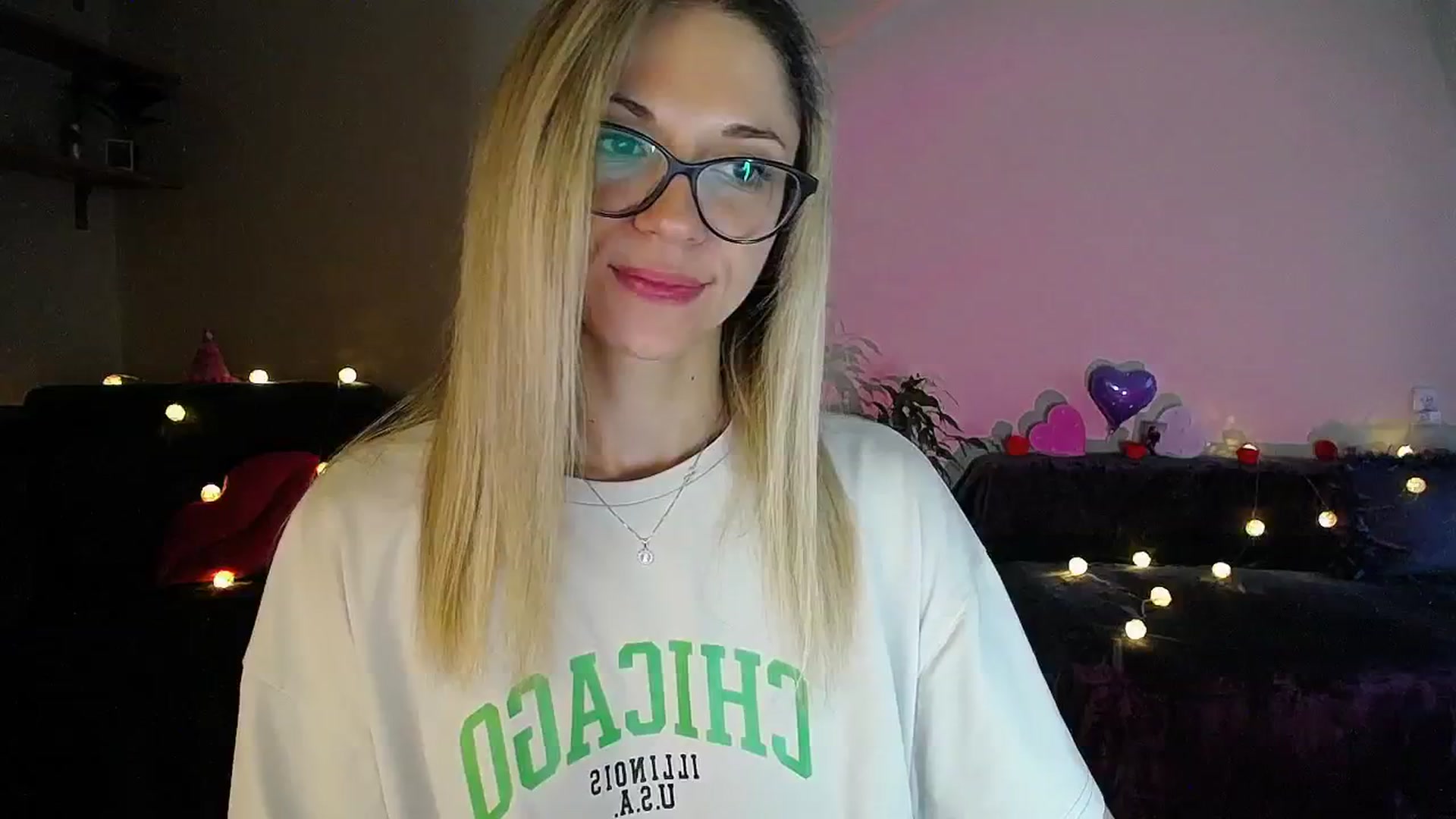 Gallery image thumbnail from Sunshine_alis's myfreecams stream on, 07/28/2025, 17:26 image 20 of 20