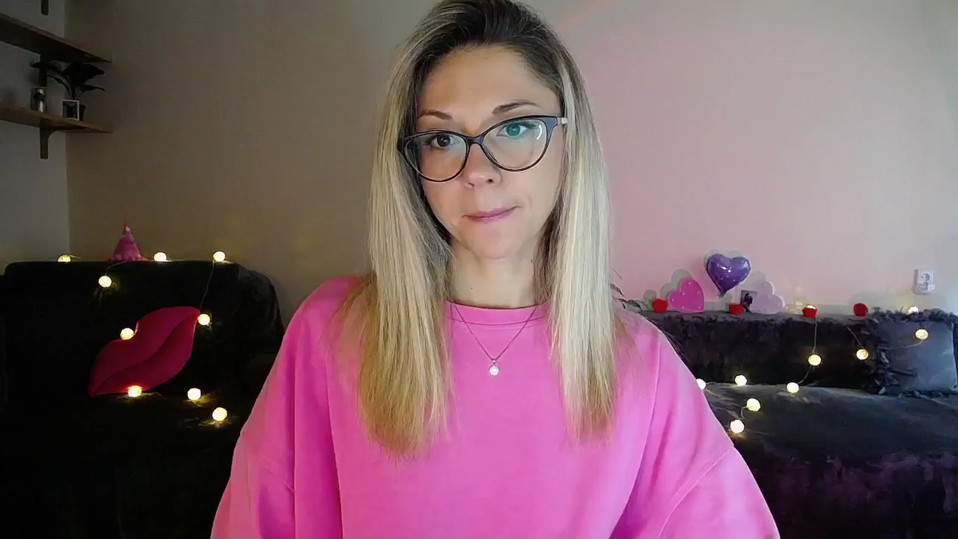 Gallery image thumbnail from Sunshine_alis's myfreecams stream on, 07/29/2025, 16:28 image 2 of 20