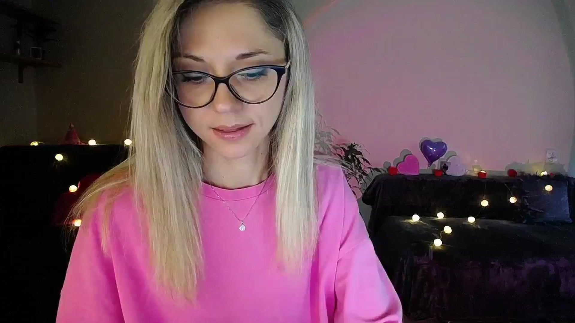 Gallery image thumbnail from Sunshine_alis's myfreecams stream on, 07/29/2025, 16:28 image 14 of 20