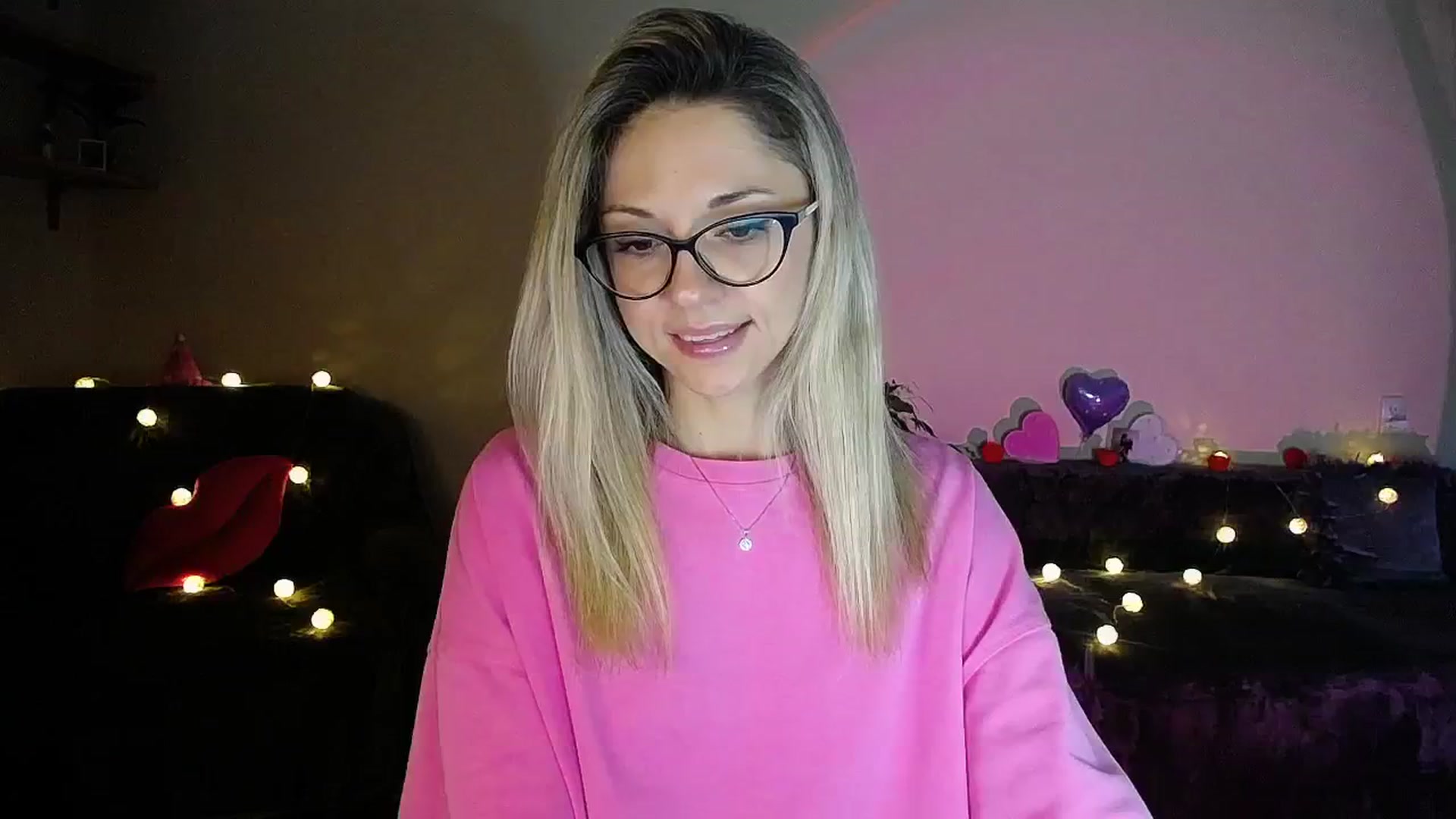 Gallery image thumbnail from Sunshine_alis's myfreecams stream on, 07/29/2025, 18:22 image 1 of 20
