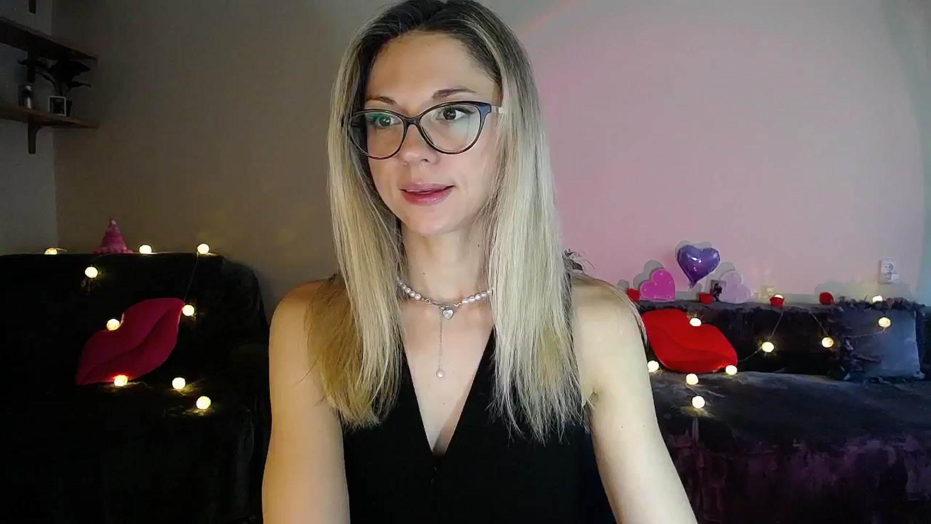 Gallery image thumbnail from Sunshine_alis's myfreecams stream on, 07/30/2025, 17:44 image 6 of 20