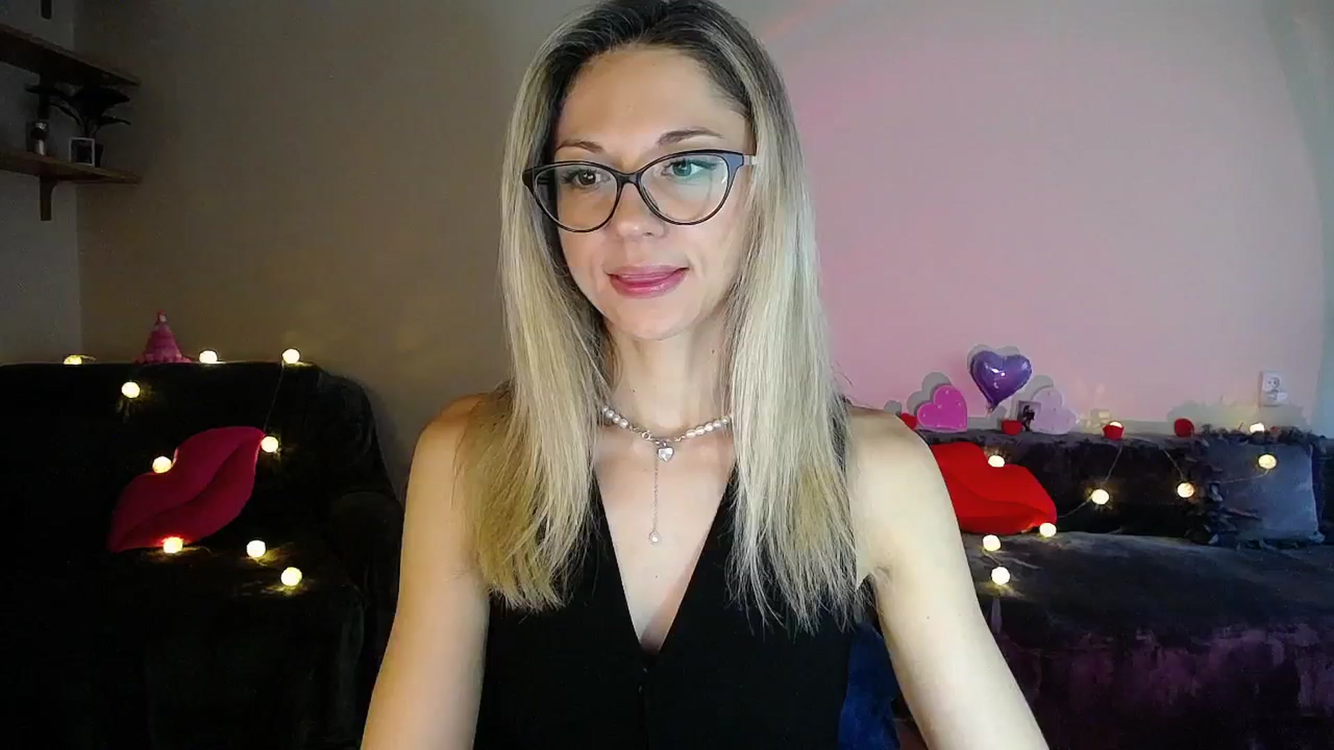 Gallery image thumbnail from Sunshine_alis's myfreecams stream on, 07/30/2025, 17:44 image 9 of 20