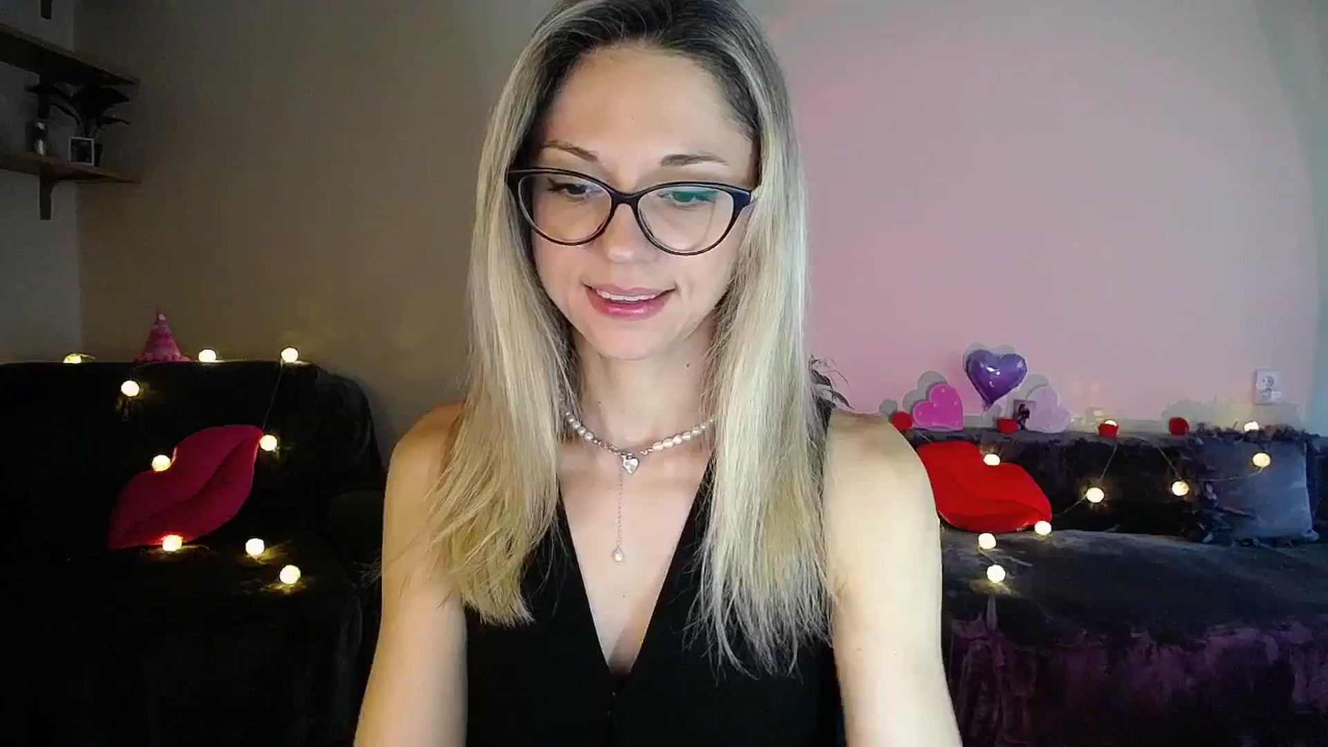Gallery image thumbnail from Sunshine_alis's myfreecams stream on, 07/30/2025, 17:44 image 8 of 20