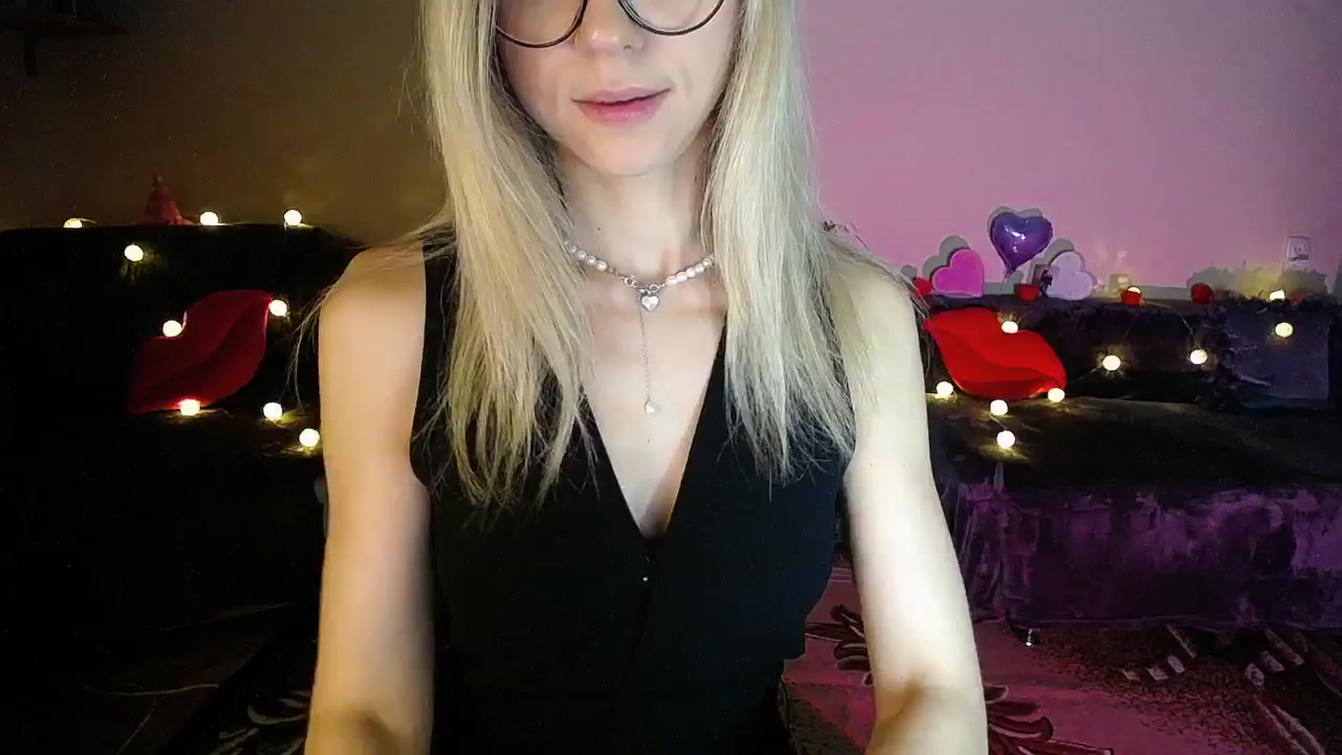 Gallery image thumbnail from Sunshine_alis's myfreecams stream on, 07/30/2025, 18:45 image 20 of 20