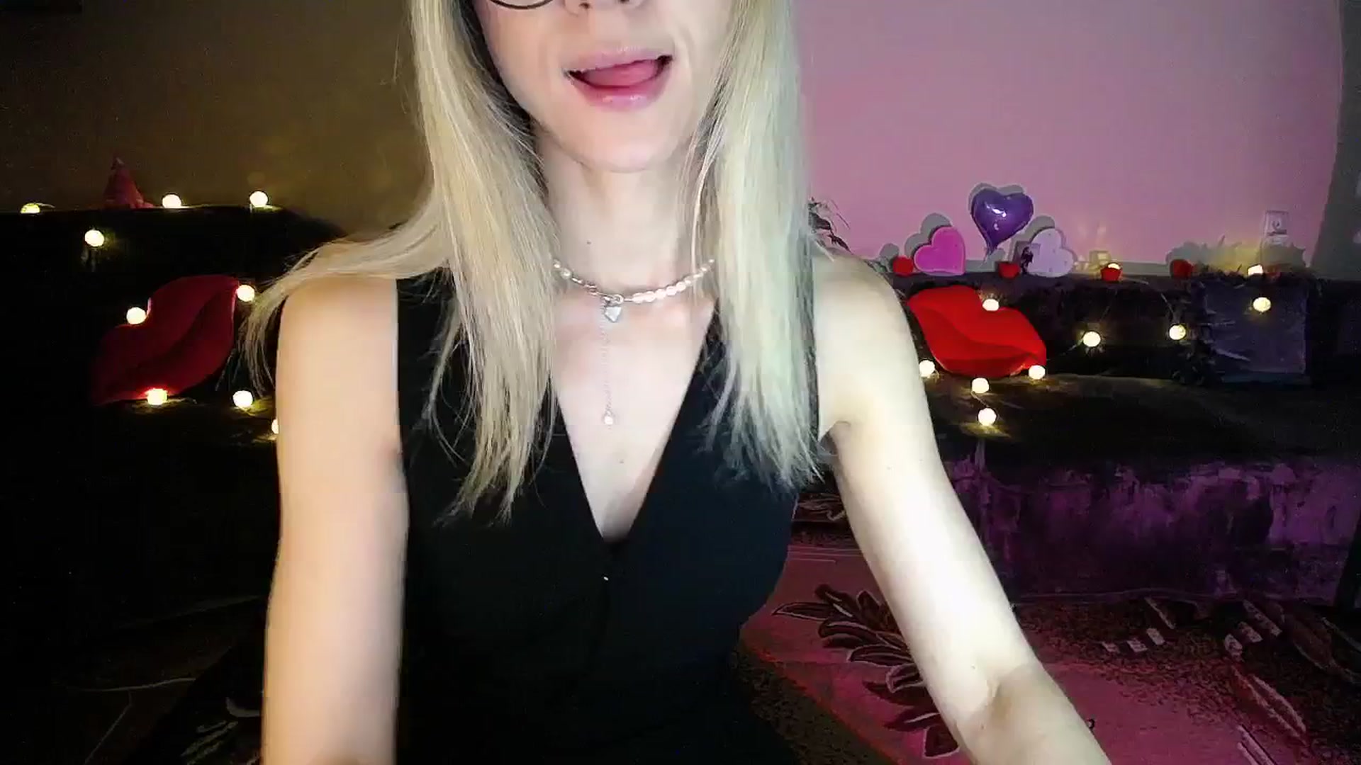 Gallery image thumbnail from Sunshine_alis's myfreecams stream on, 07/30/2025, 18:45 image 7 of 20