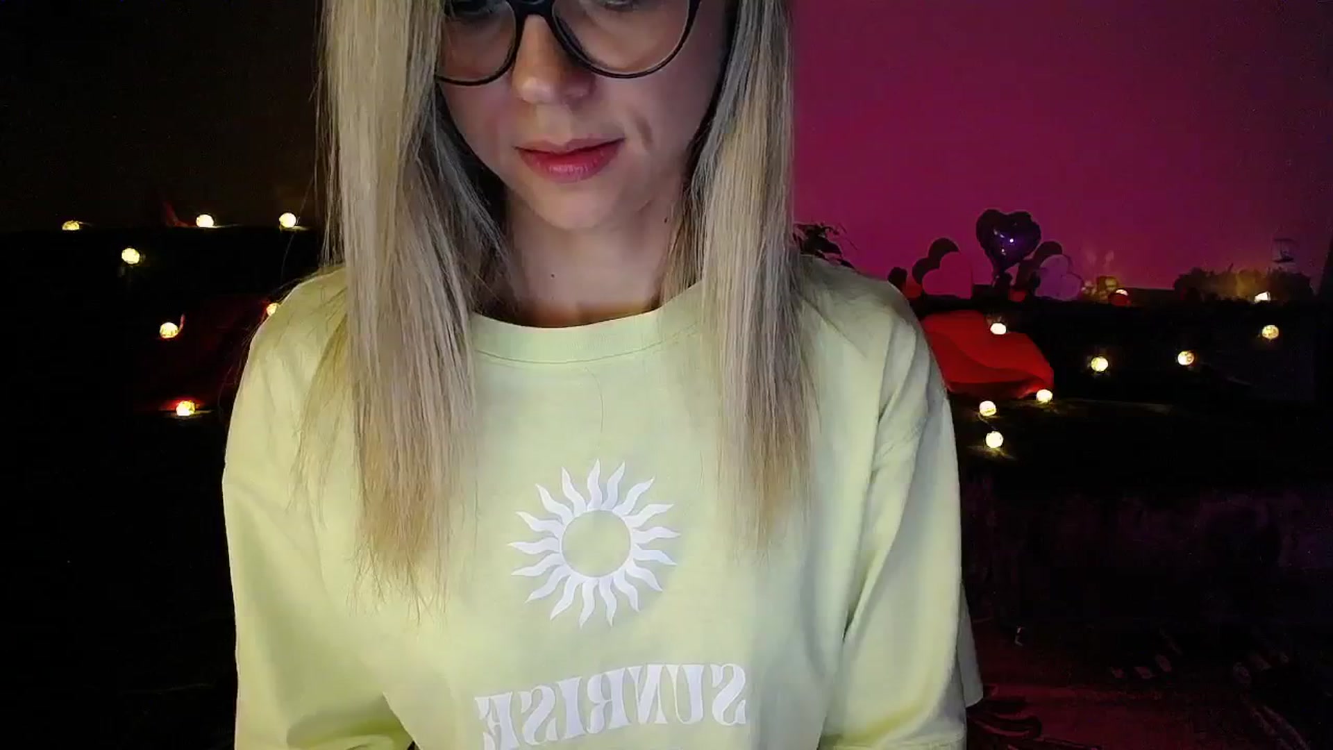 Gallery image thumbnail from Sunshine_alis's myfreecams stream on, 07/31/2025, 18:16 image 18 of 20
