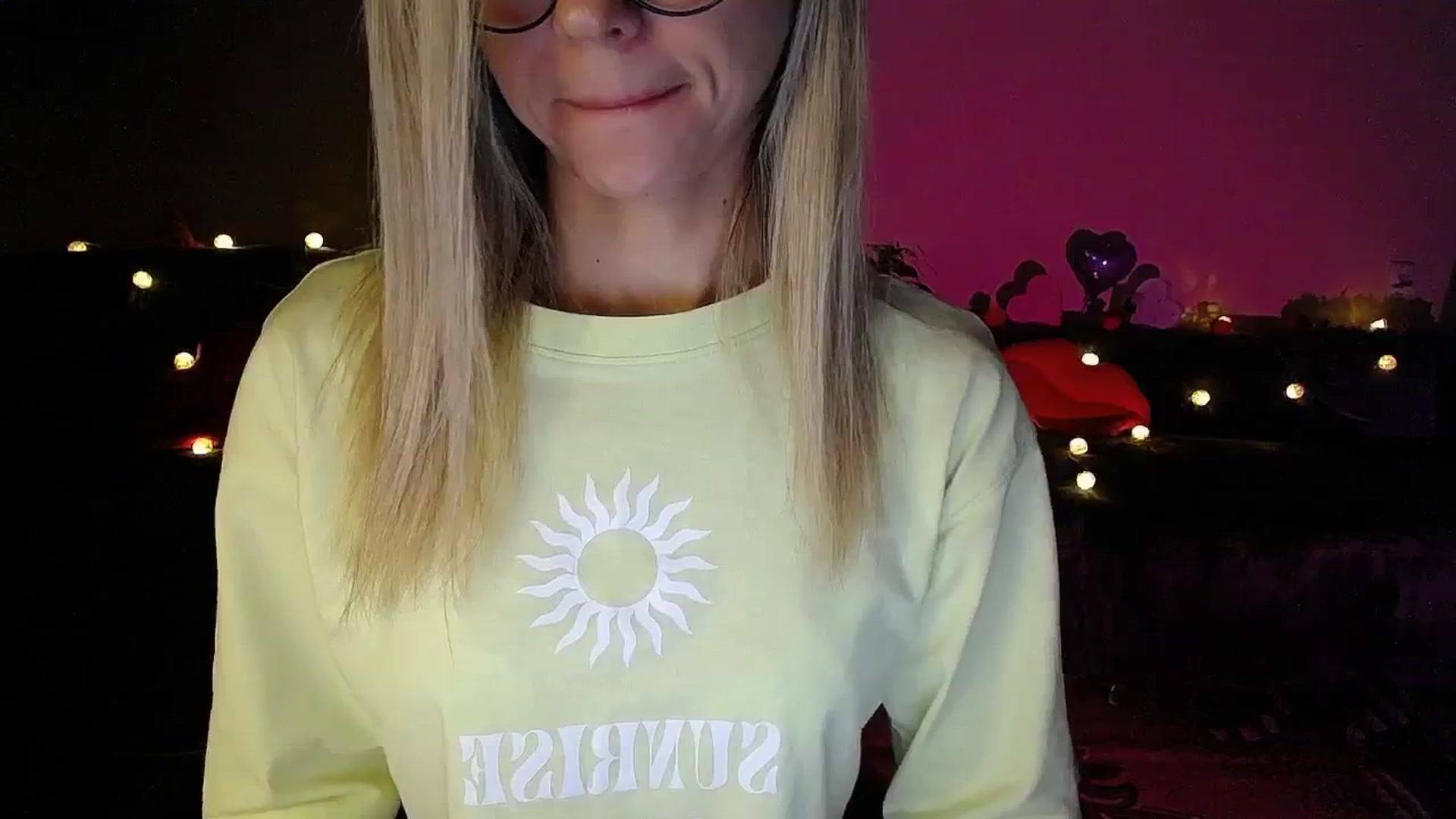 Gallery image thumbnail from Sunshine_alis's myfreecams stream on, 07/31/2025, 18:16 image 17 of 20