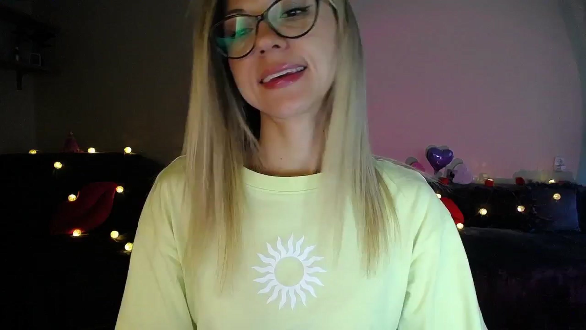 Gallery image thumbnail from Sunshine_alis's myfreecams stream on, 07/31/2025, 18:16 image 3 of 20