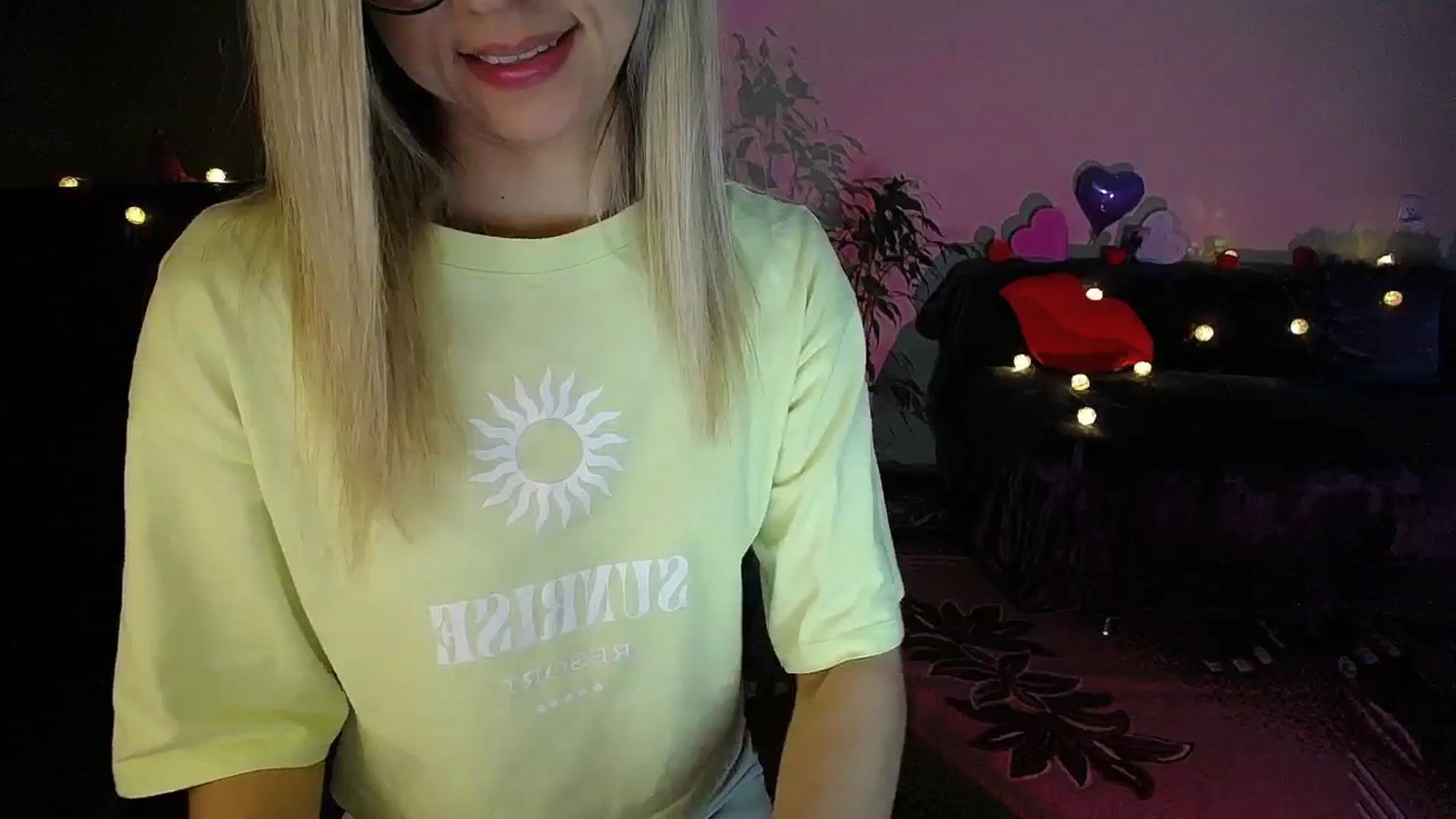 Gallery image thumbnail from Sunshine_alis's myfreecams stream on, 07/31/2025, 18:16 image 11 of 20
