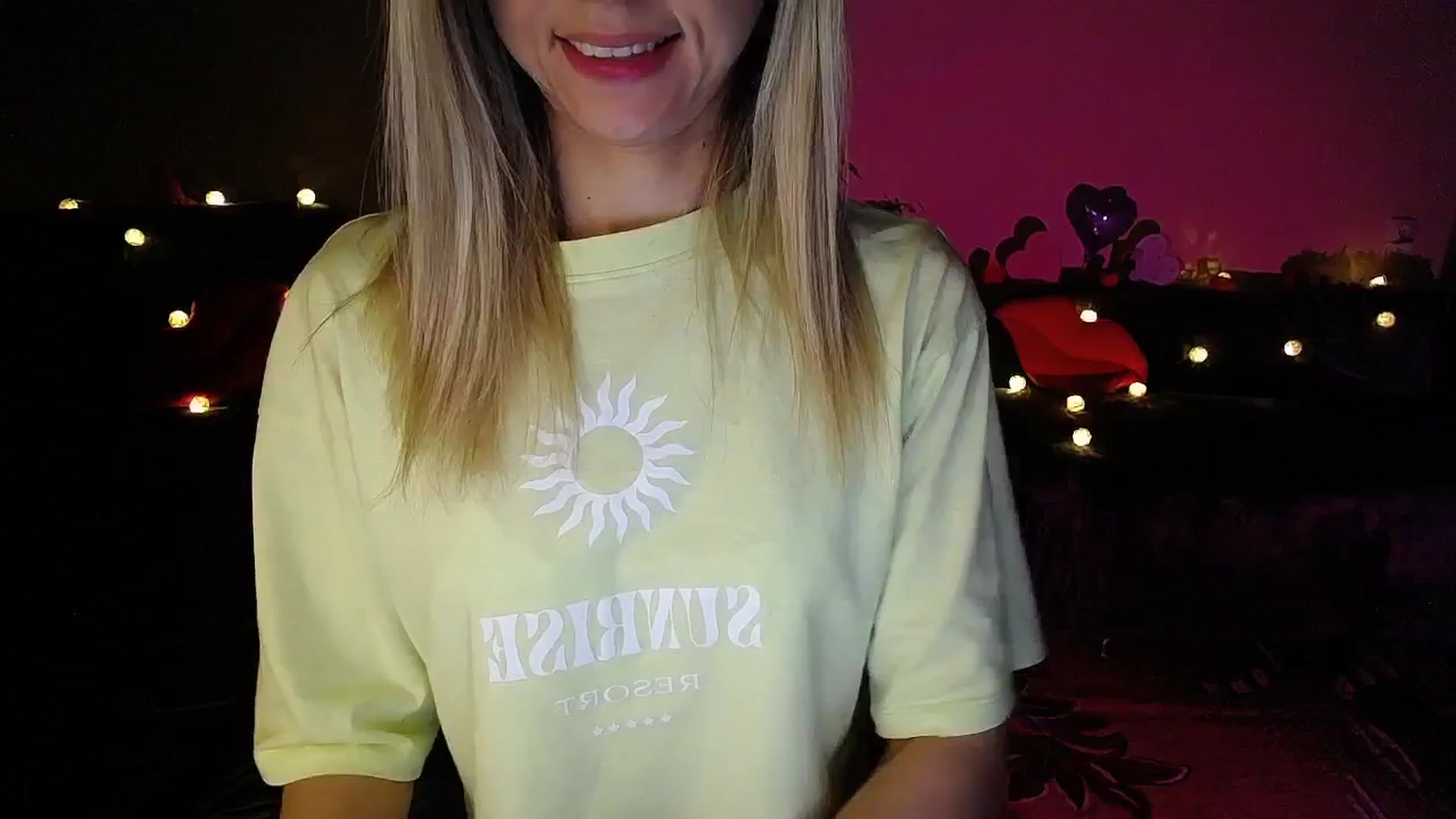Gallery image thumbnail from Sunshine_alis's myfreecams stream on, 07/31/2025, 19:04 image 17 of 20