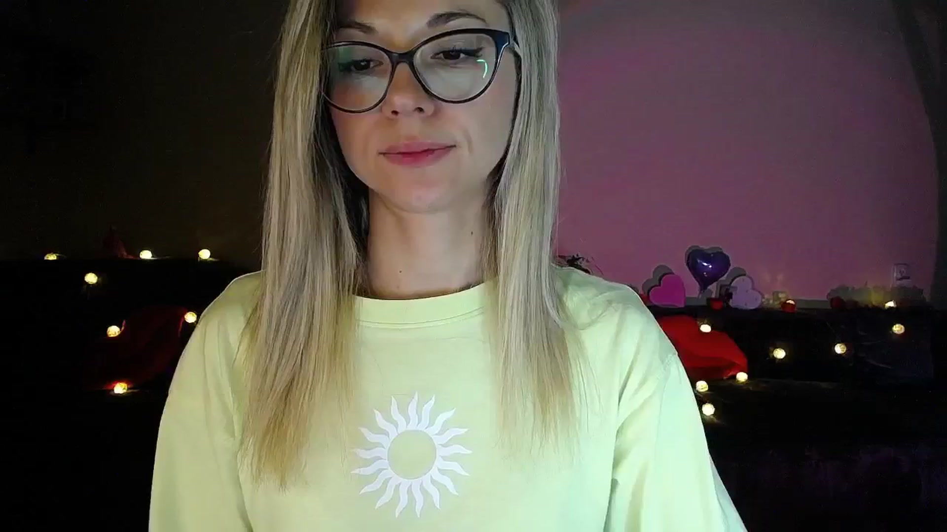 Gallery image thumbnail from Sunshine_alis's myfreecams stream on, 07/31/2025, 19:04 image 8 of 20