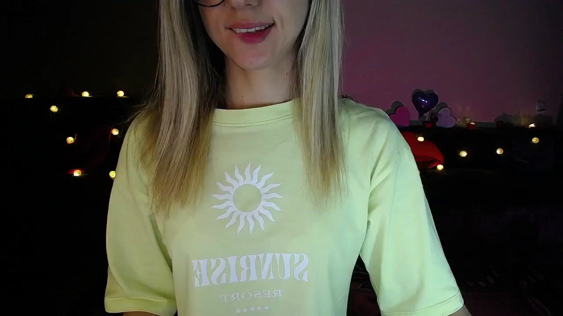 Gallery image thumbnail from Sunshine_alis's myfreecams stream on, 07/31/2025, 19:04 image 11 of 20