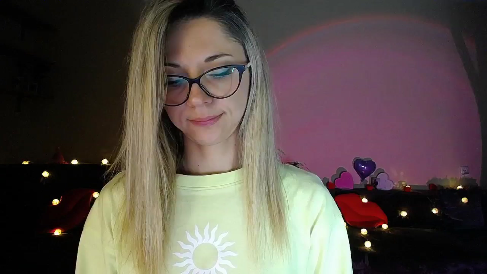 Gallery image thumbnail from Sunshine_alis's myfreecams stream on, 07/31/2025, 19:04 image 3 of 20