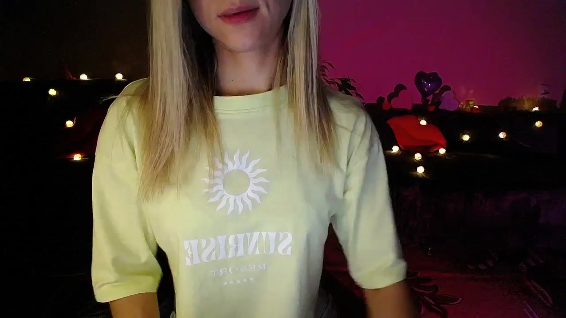 Gallery image thumbnail from Sunshine_alis's myfreecams stream on, 07/31/2025, 19:04 image 15 of 20