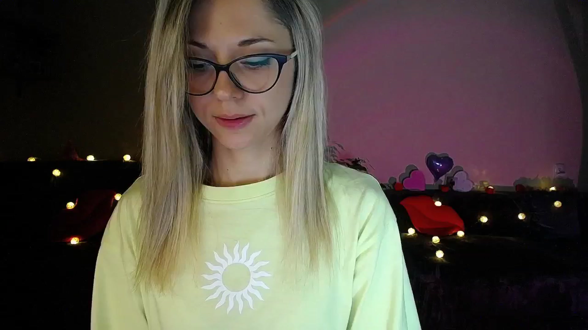 Gallery image thumbnail from Sunshine_alis's myfreecams stream on, 07/31/2025, 19:04 image 9 of 20
